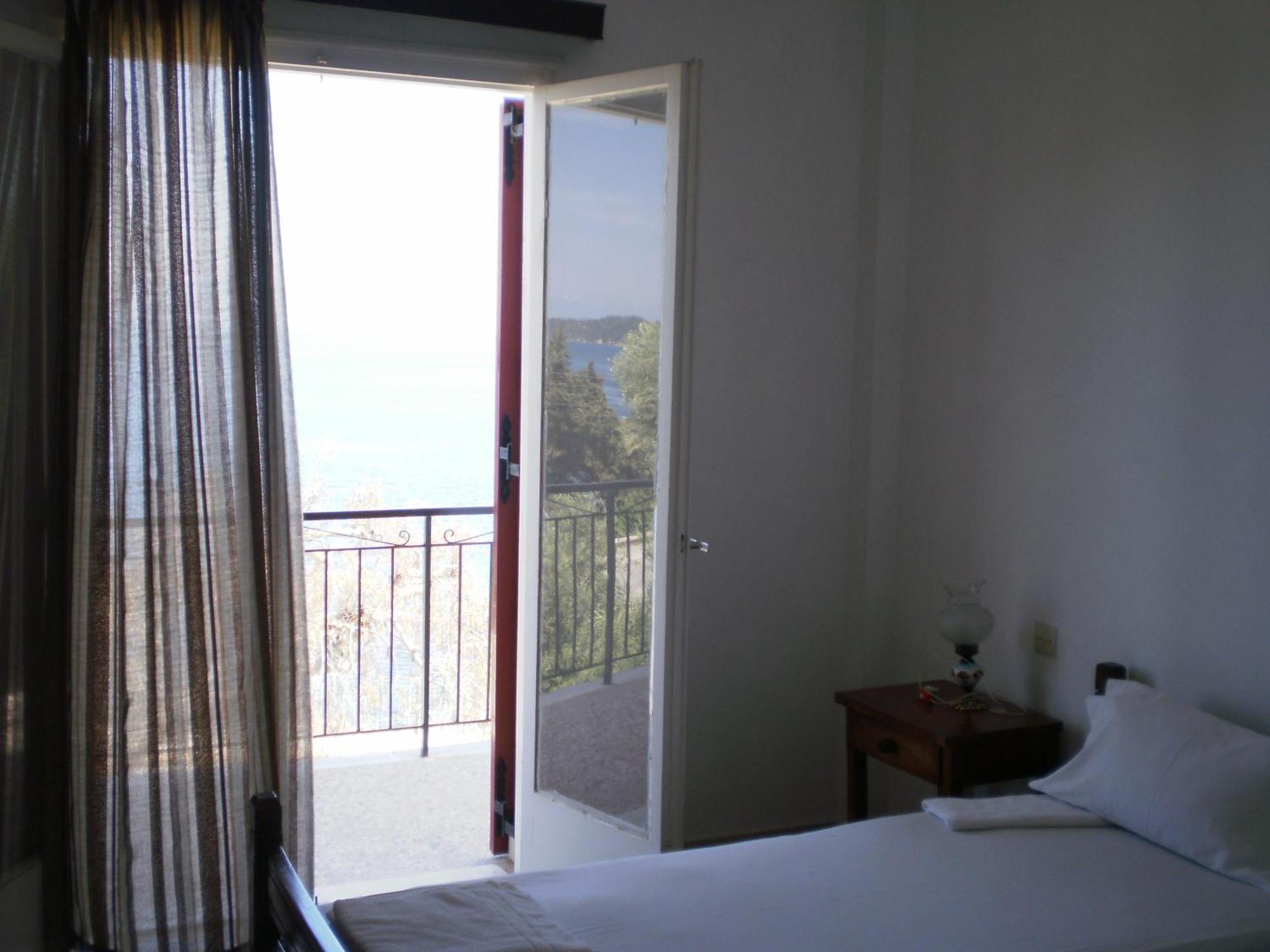 Standard Twin Room Sea View