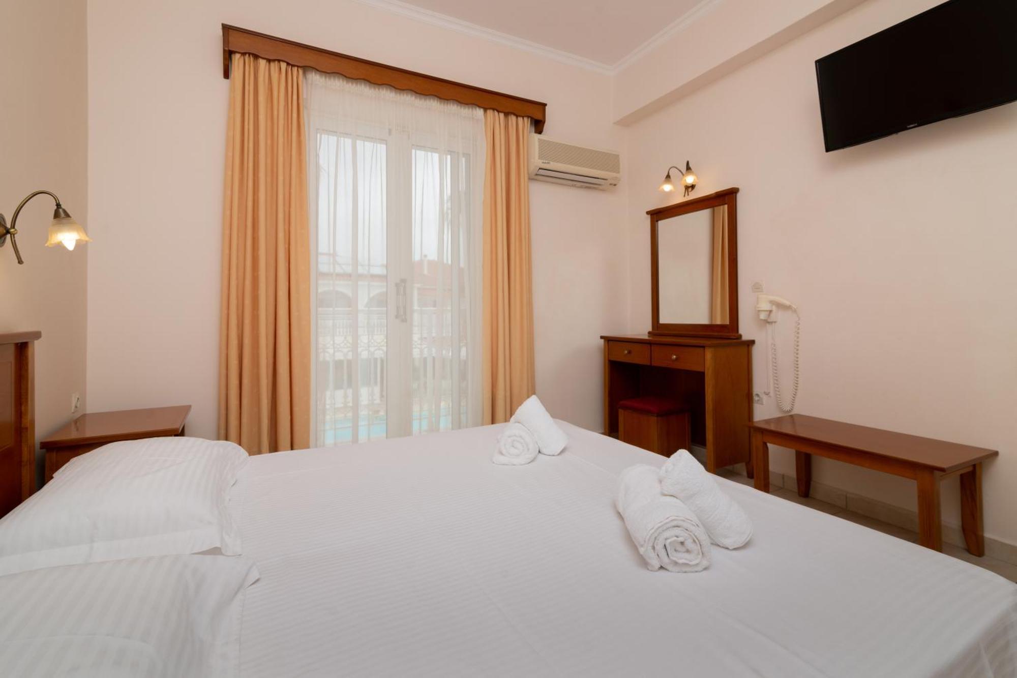 Deluxe Two-Bedroom Apartment