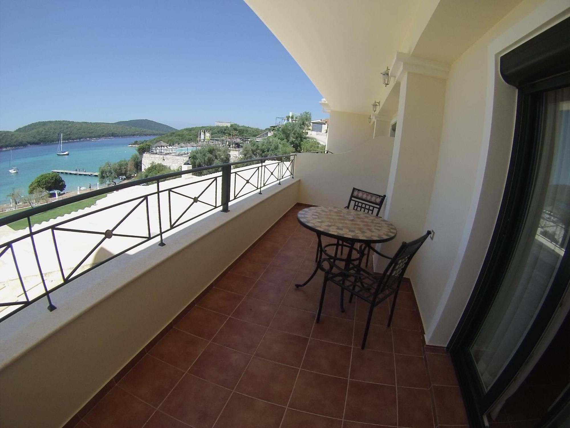 Studio Apartment Sea View Disability Access