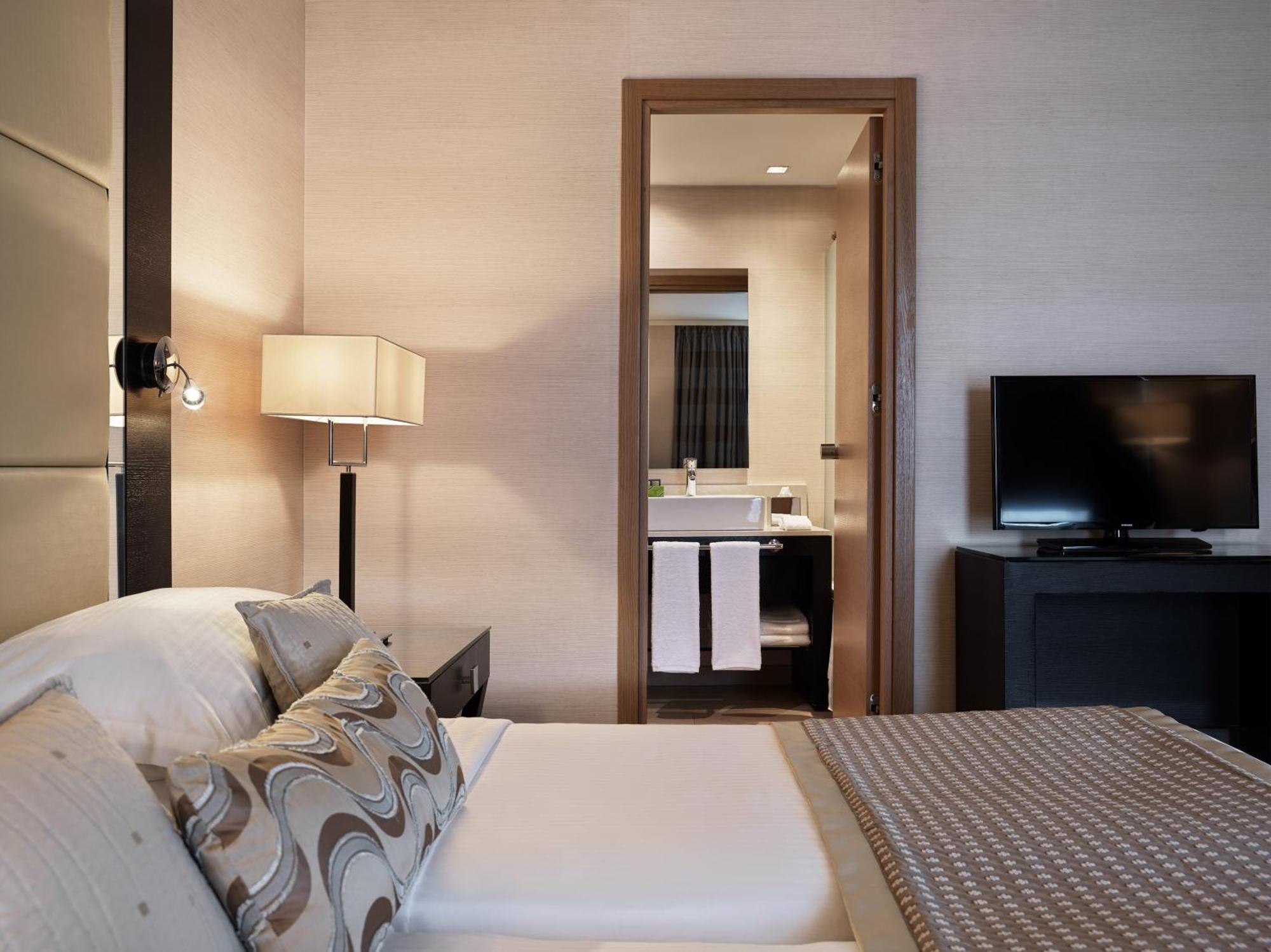 Executive Double or Twin Room City View