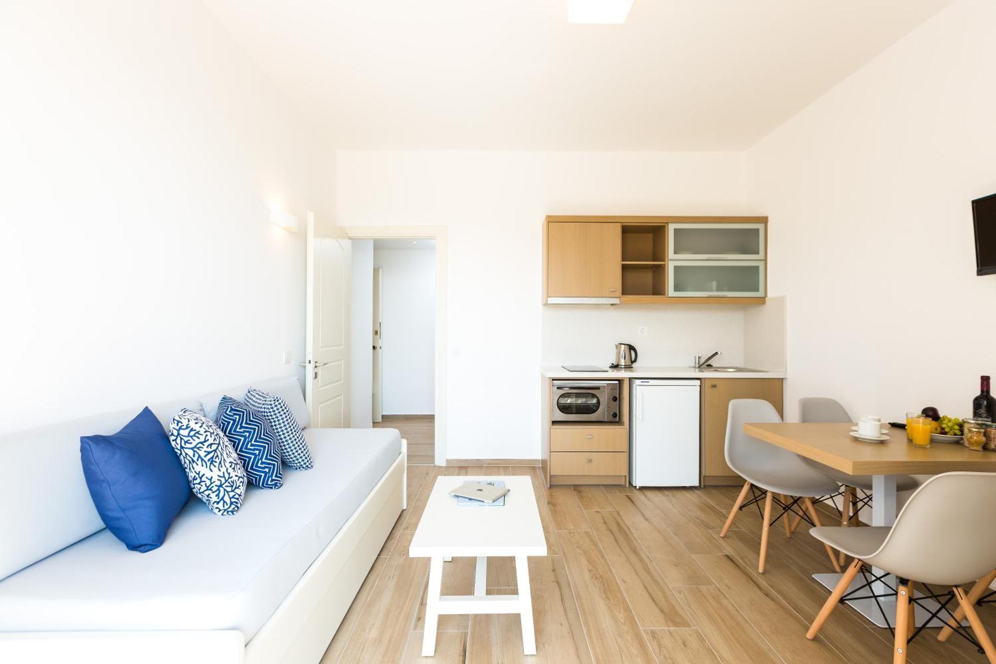 Superior One-Bedroom Apartment