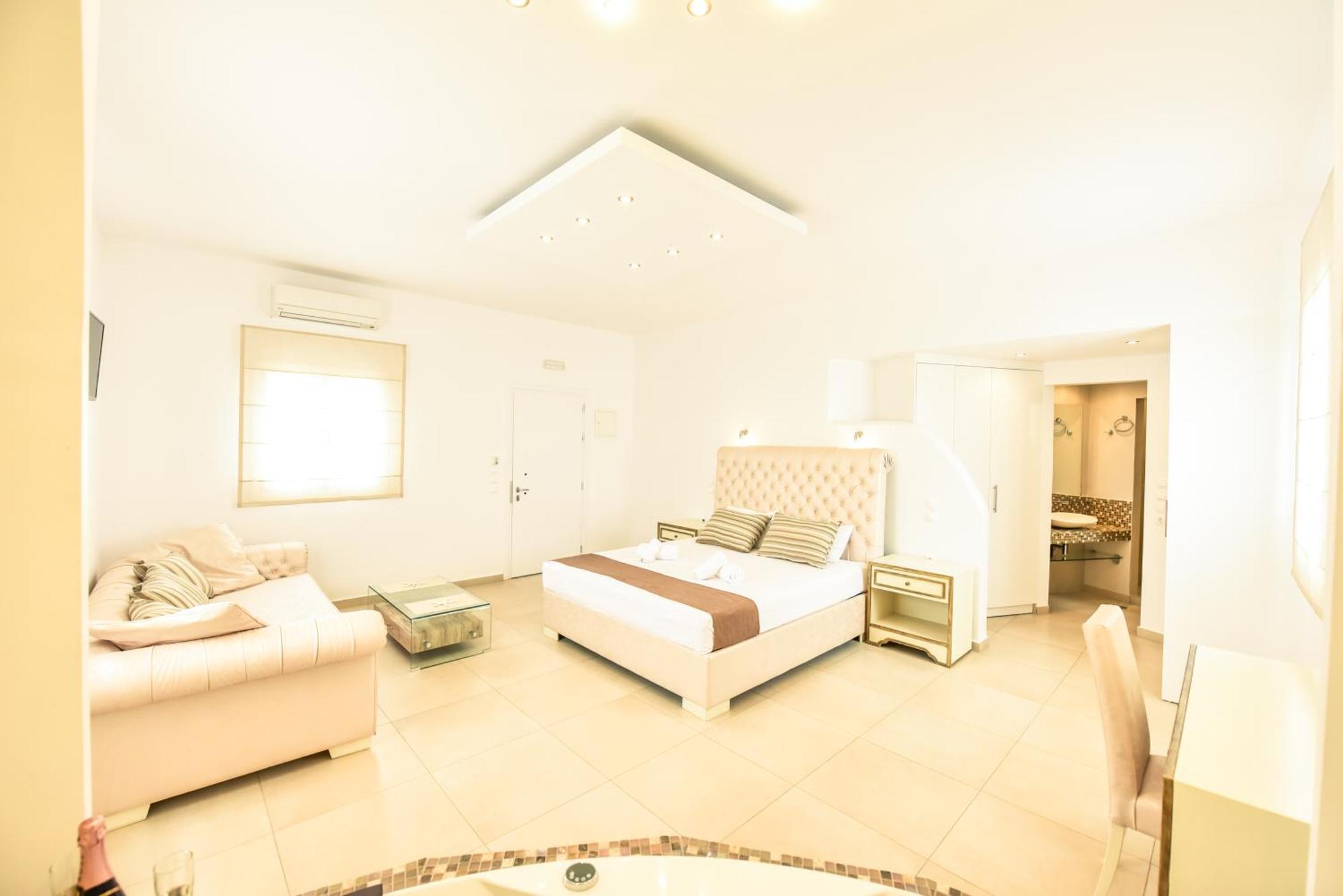 King Double Suite Hot Tub