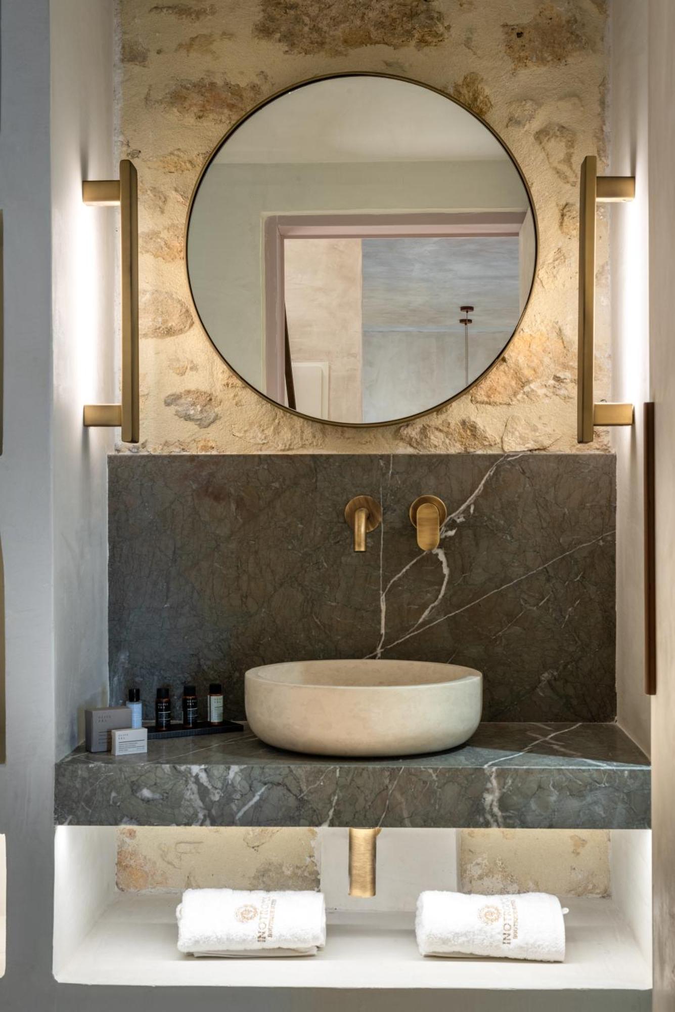 Superior Suite Split Level Ino