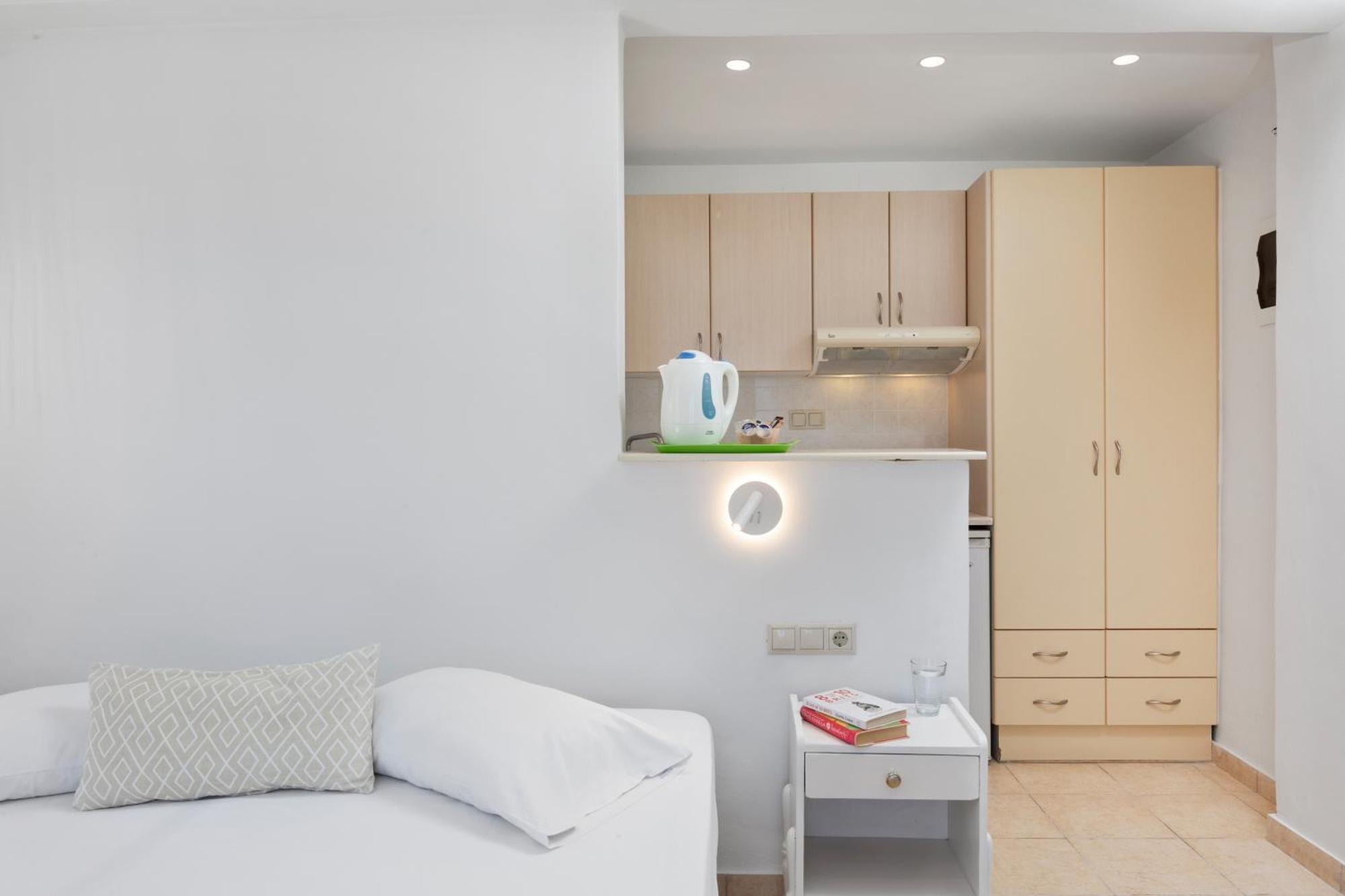 Superior Twin/Double Studio,1592872407:JPEG