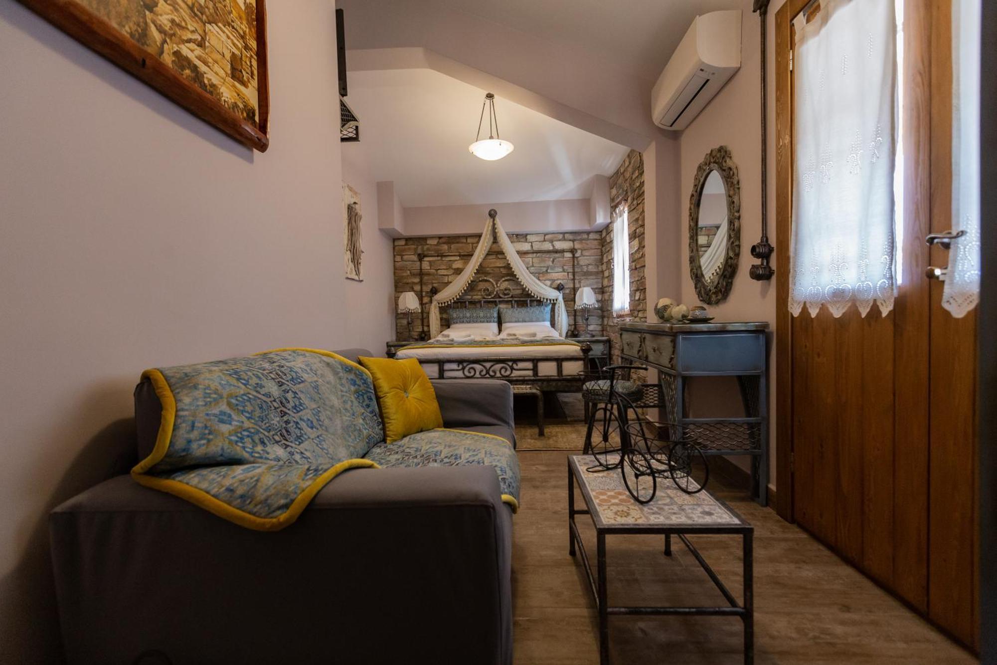Double Room Mountain View