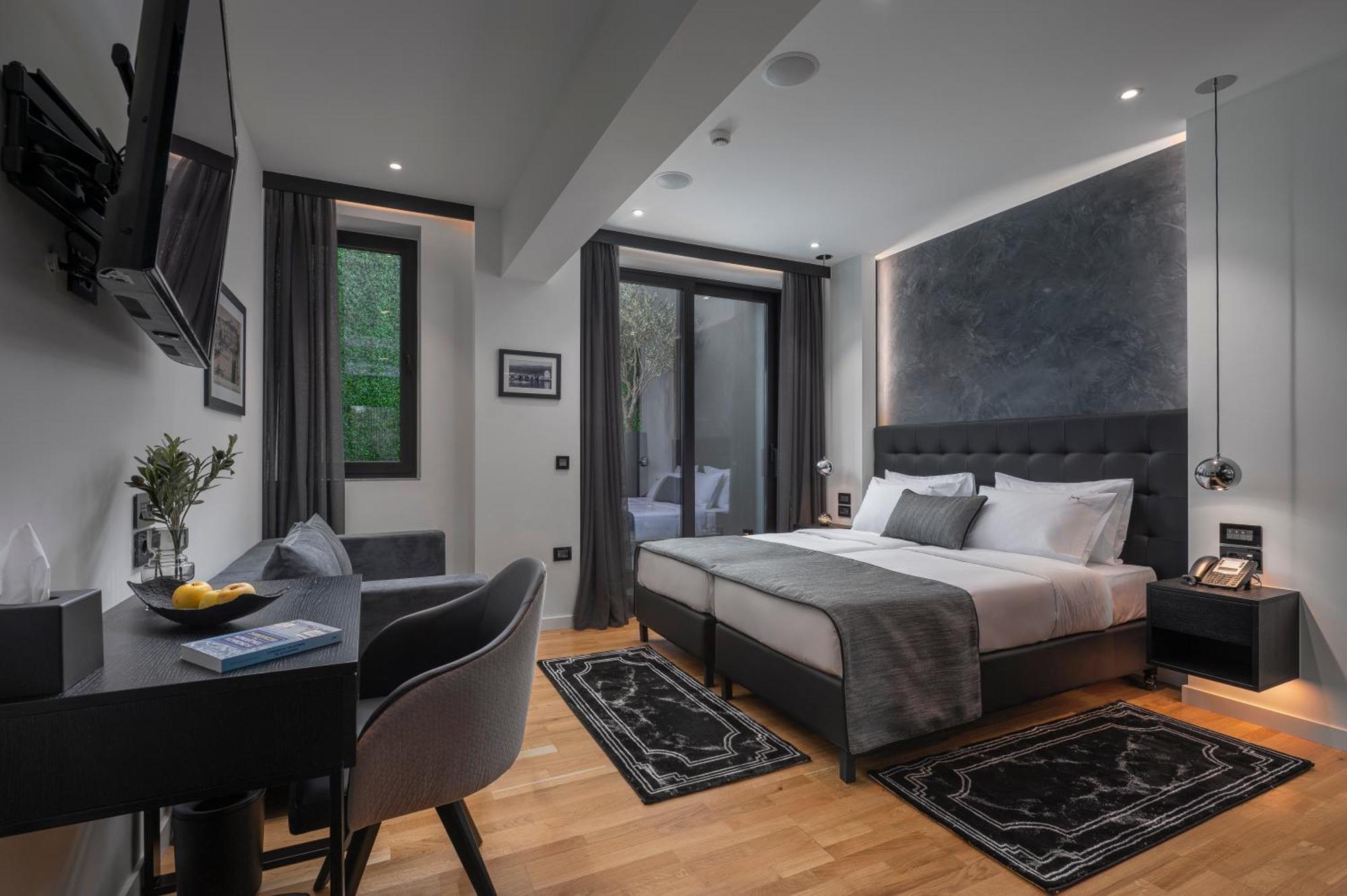Superior Double Room Patio