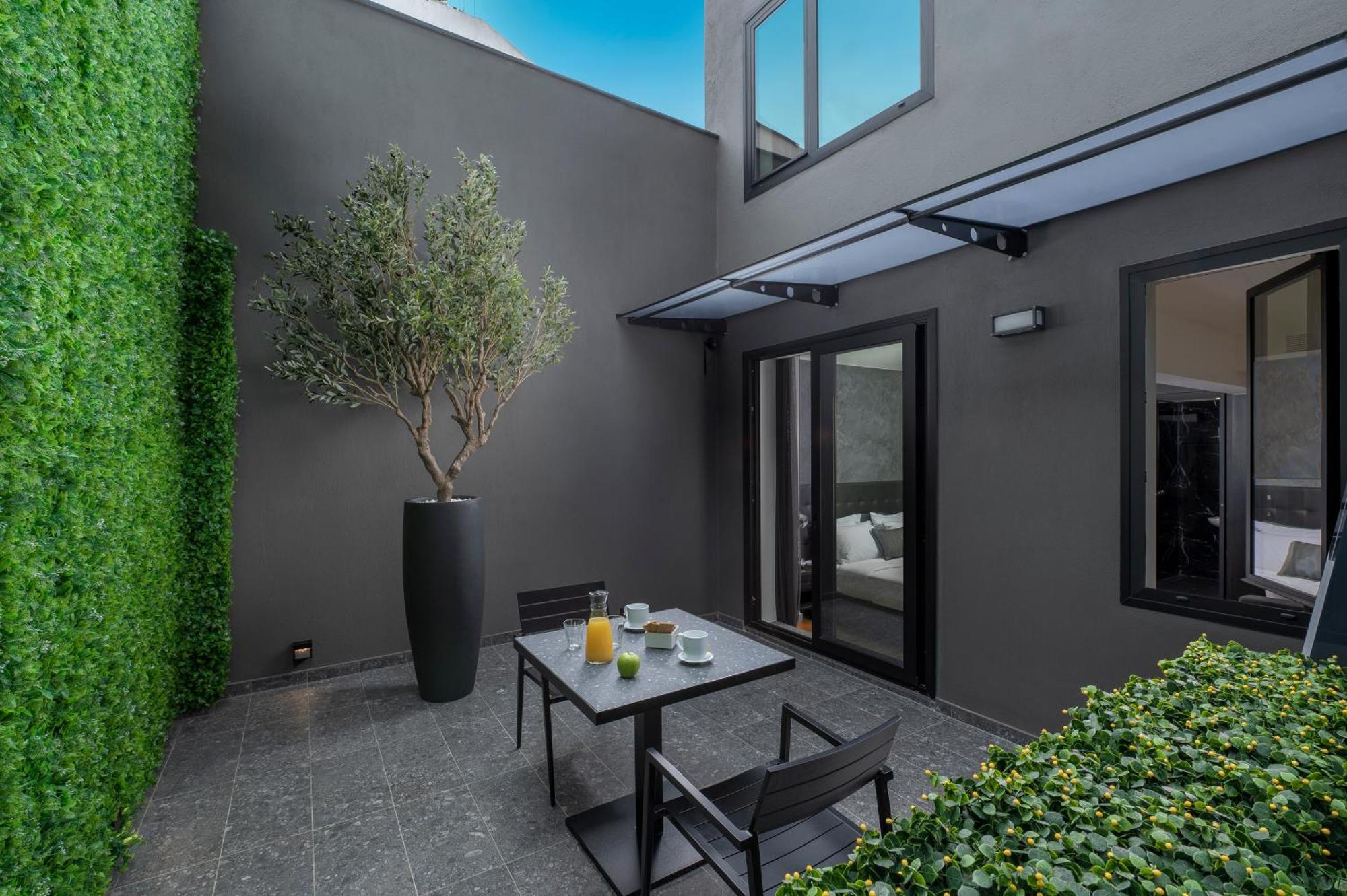 Superior Double Room Patio