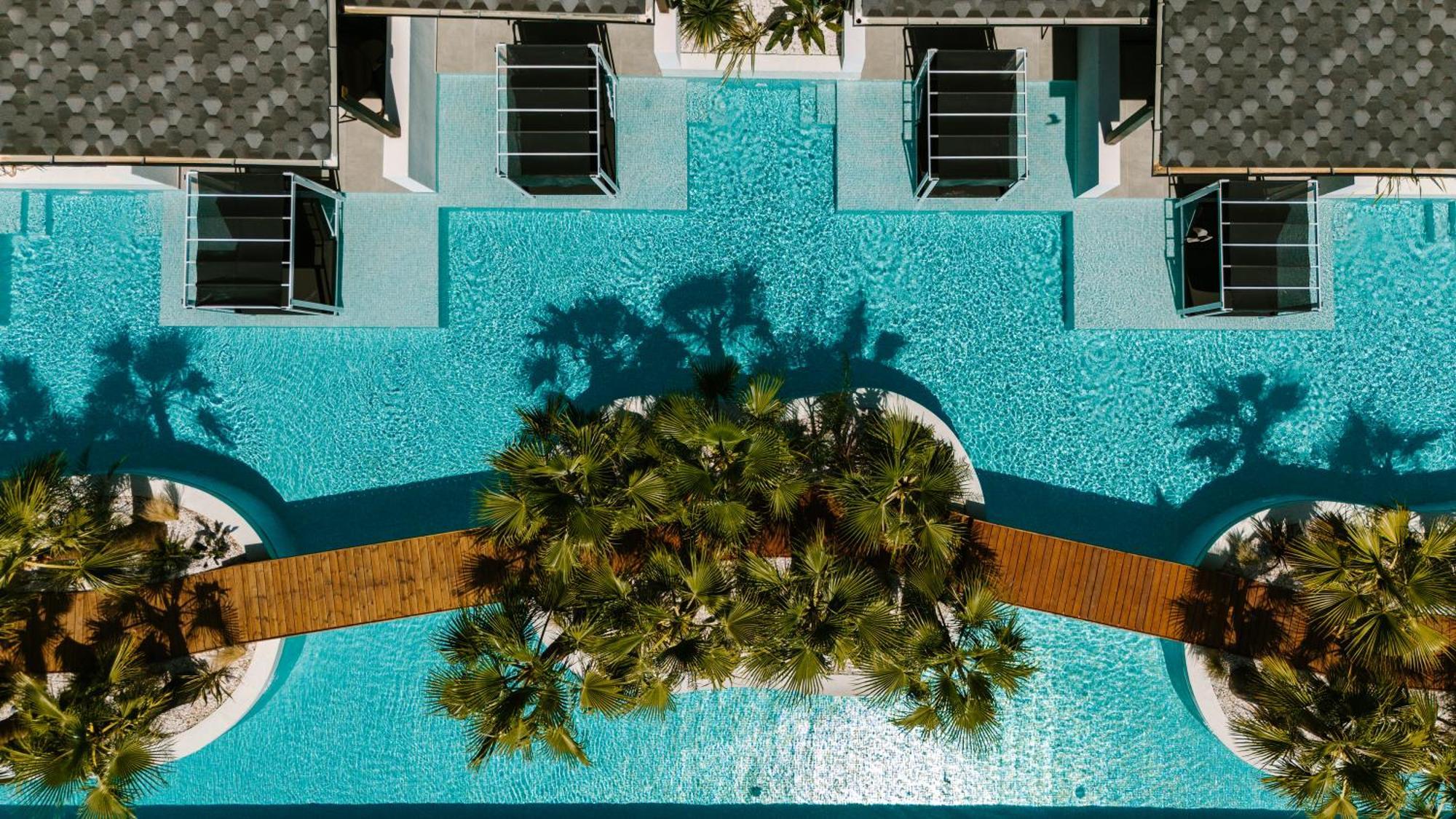 Deluxe Bungalow
