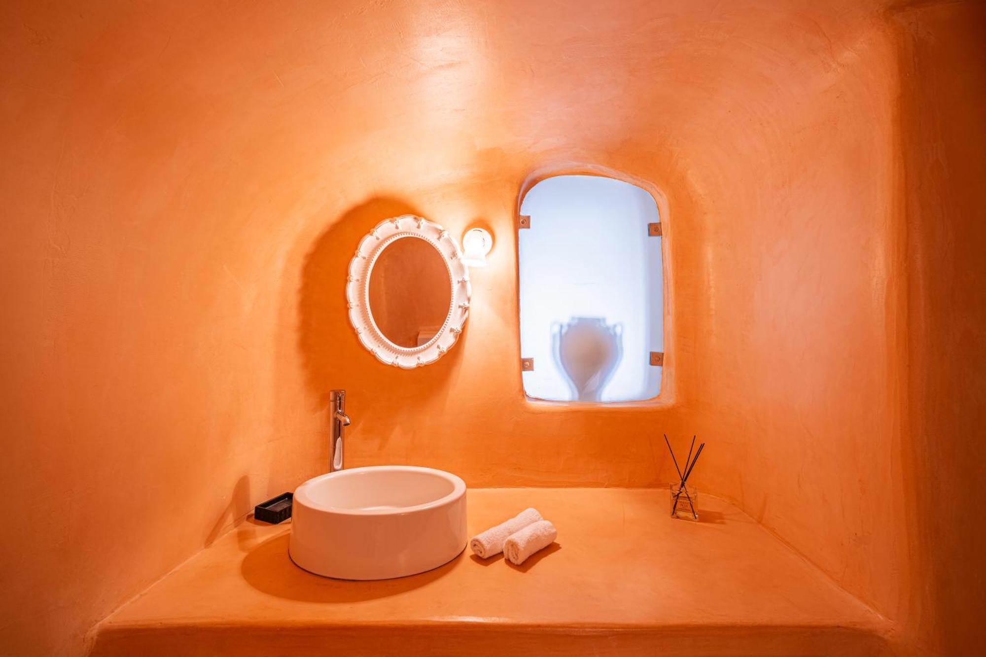 Canava Suite Caldera View & Outdoor Heated Tub