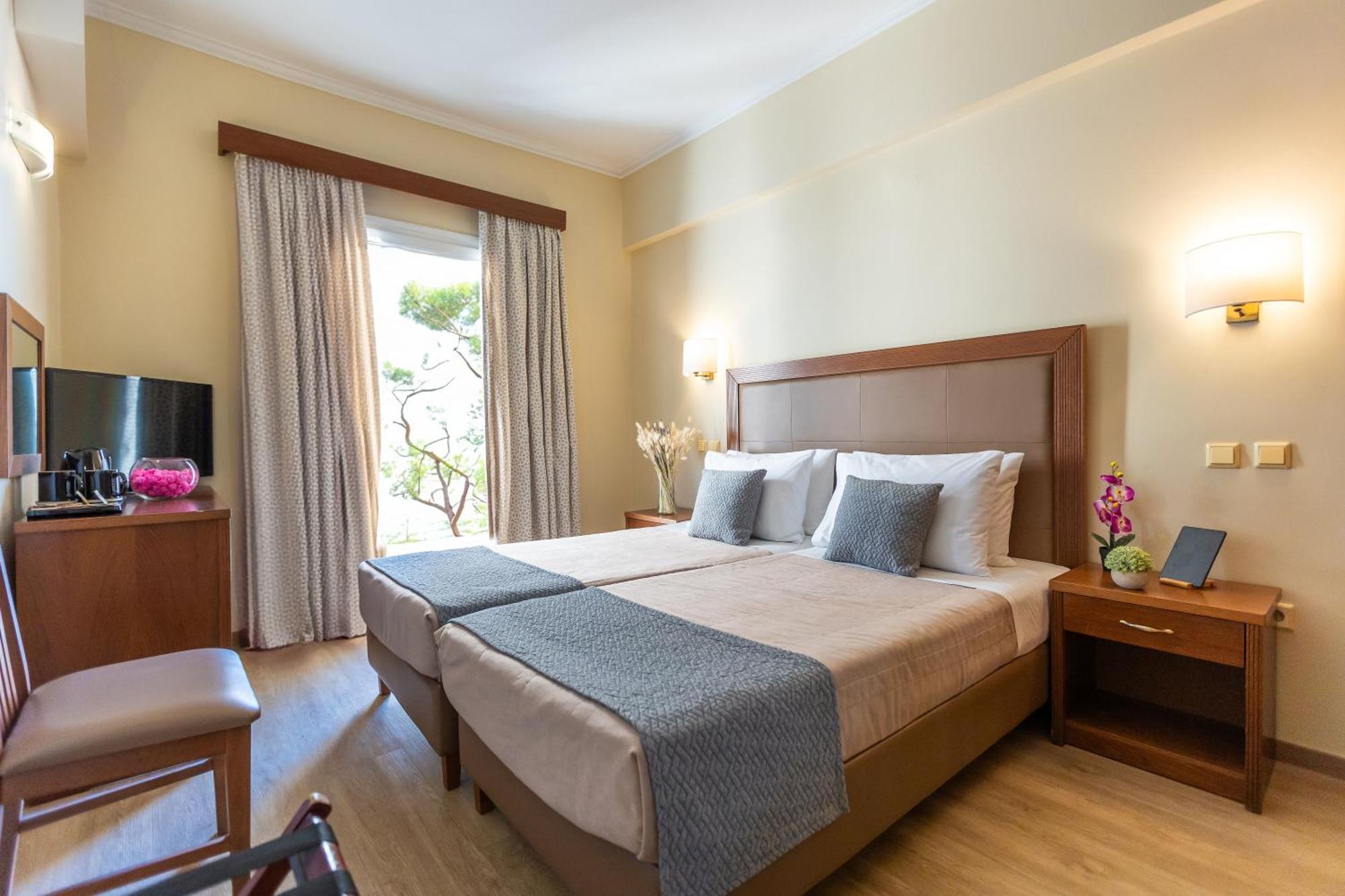 Superior Twin Room,1598410409:JPEG