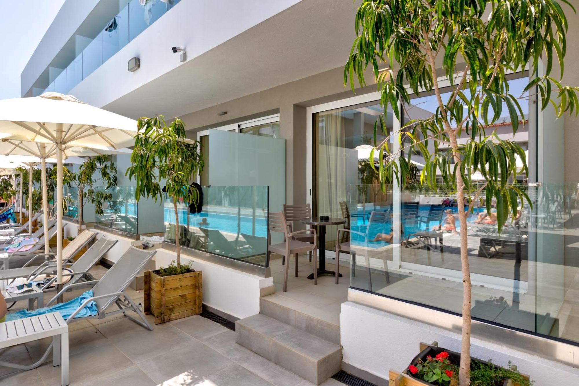 Standard Family Room