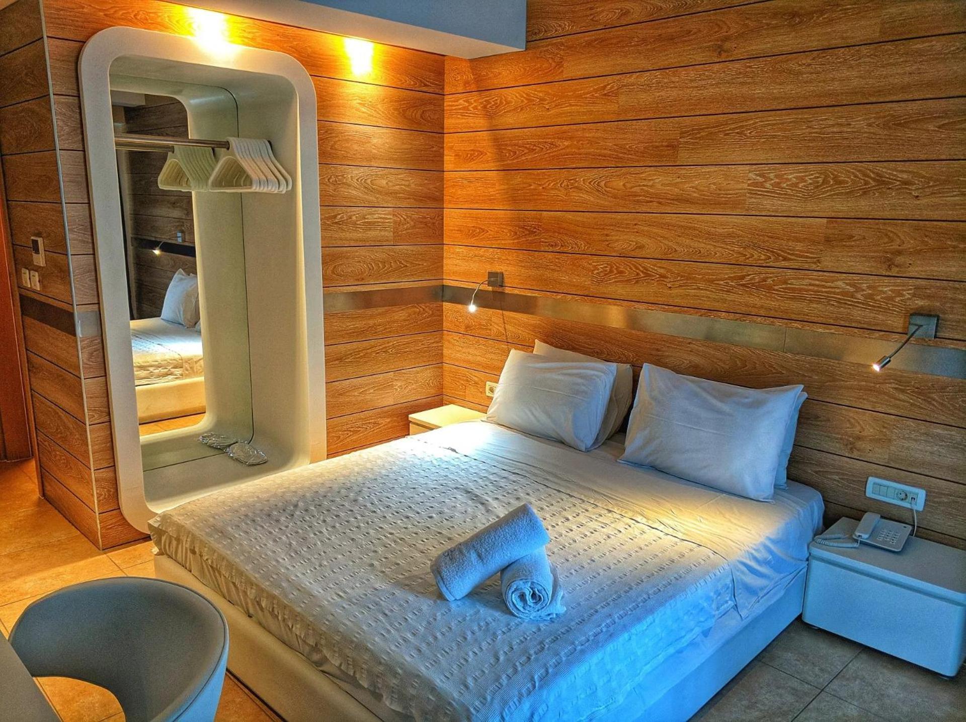 Budget Double Room with City View