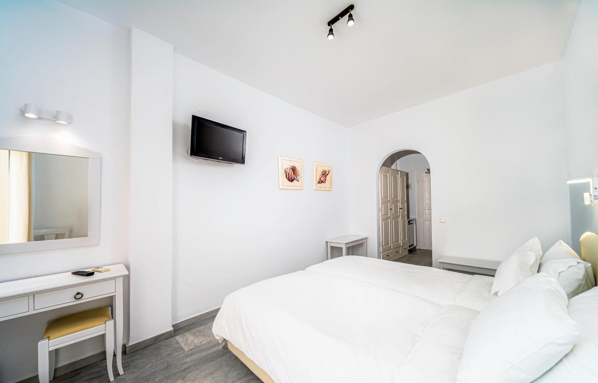 Double or Twin Room Garden View