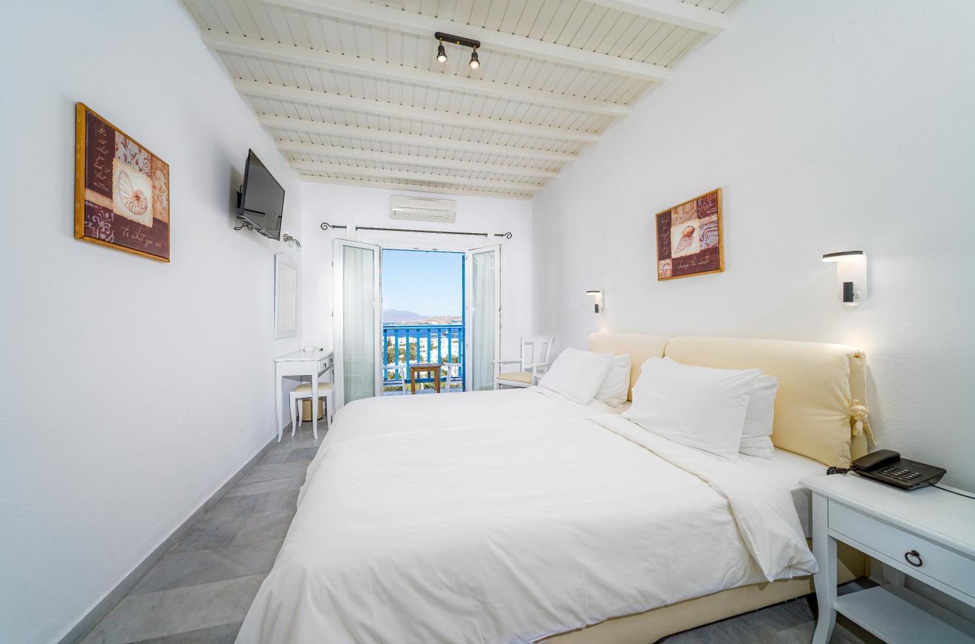 Double or Twin Room Sea View