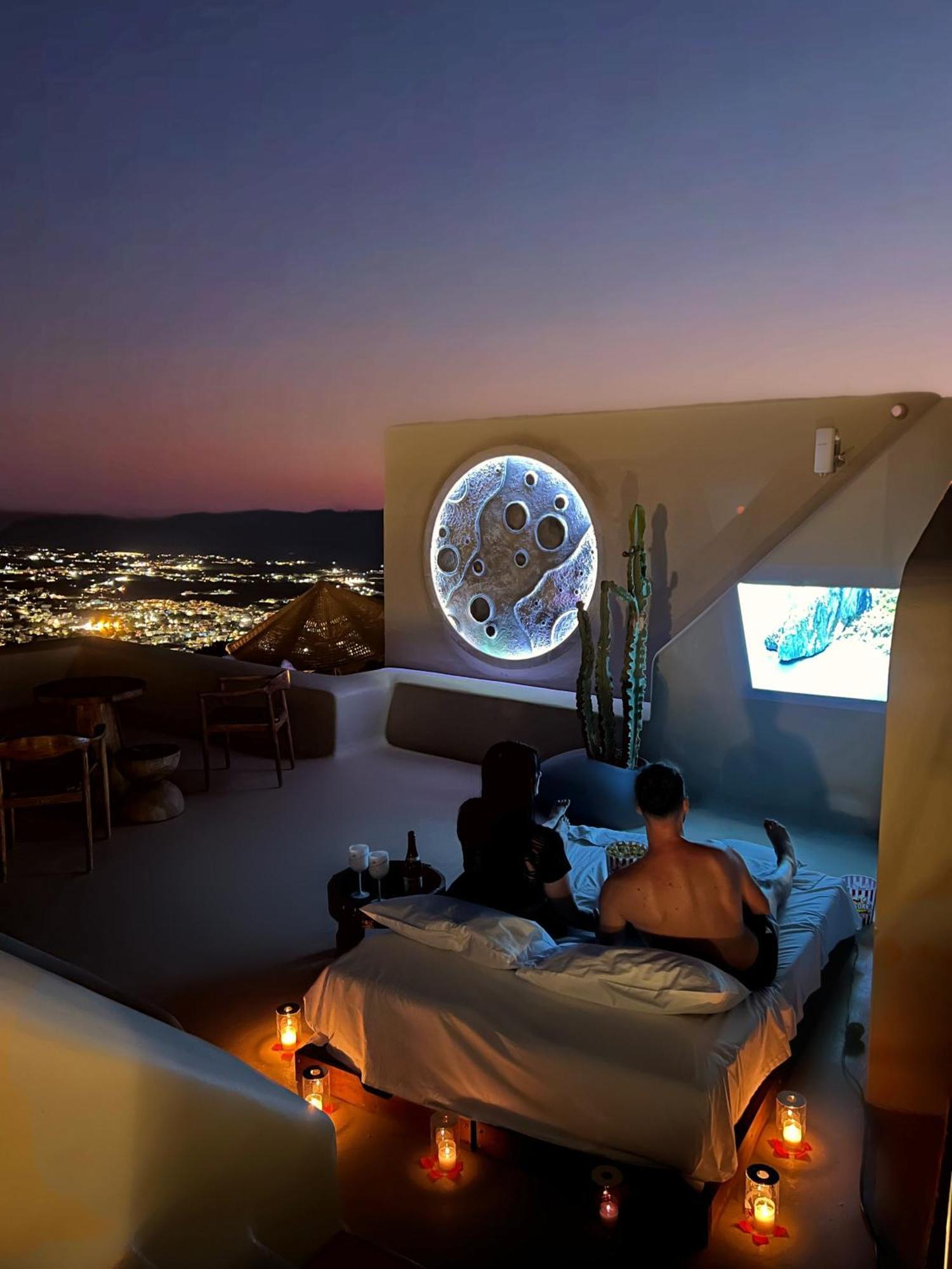 Emerald Suite Outdoor Hot Tub