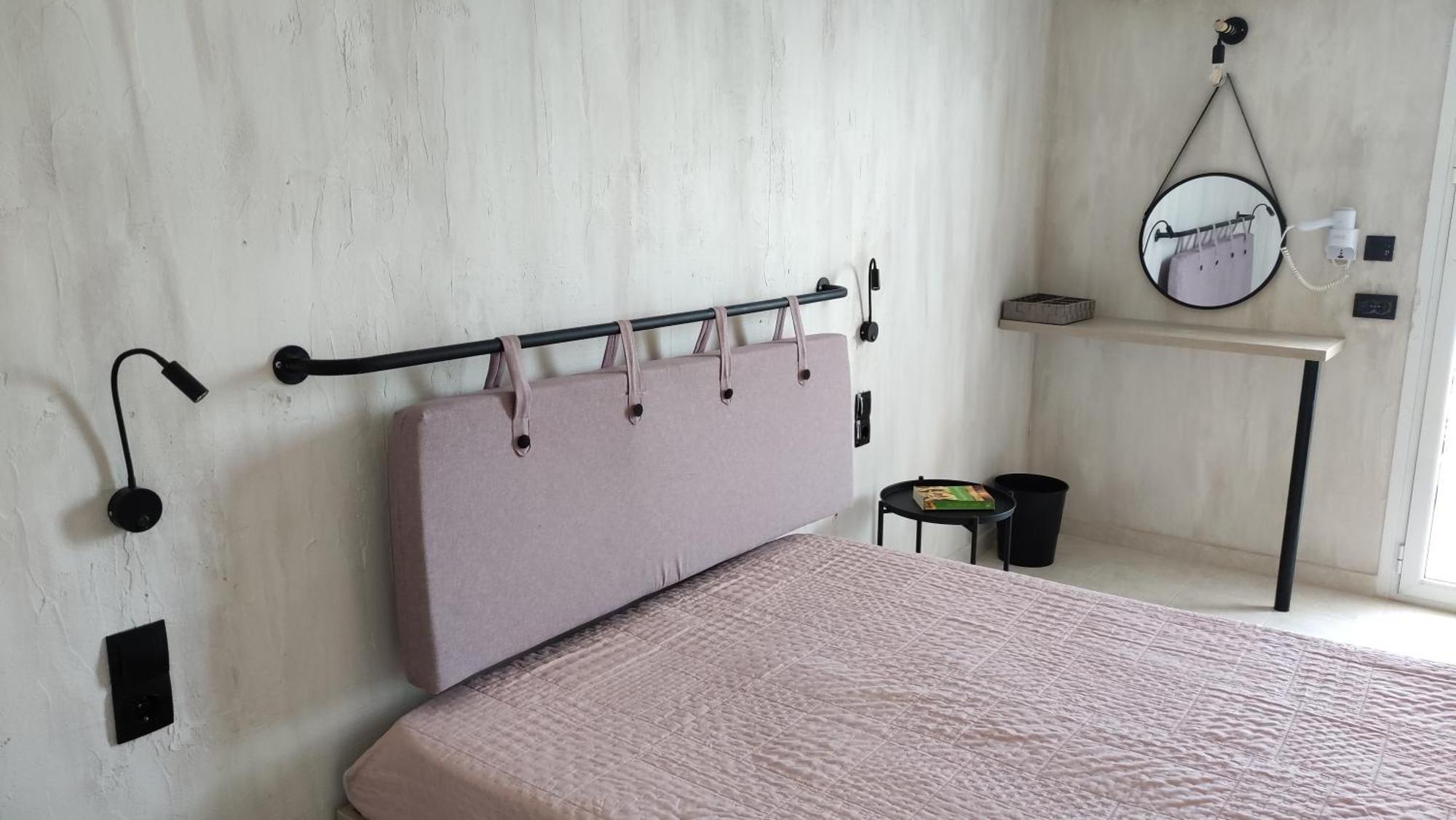 Double or Twin Room Garden View