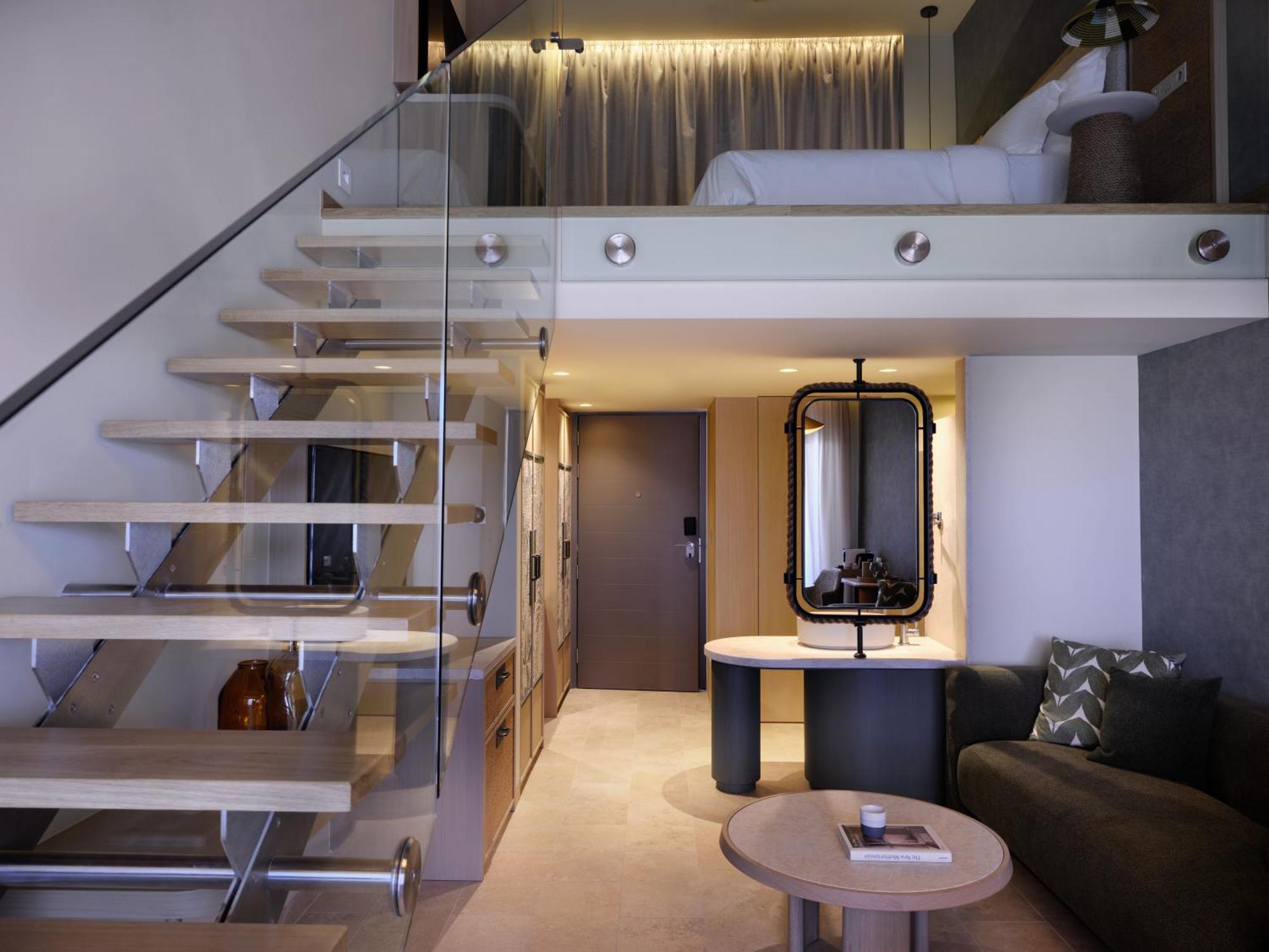 Botanical Loft Suite