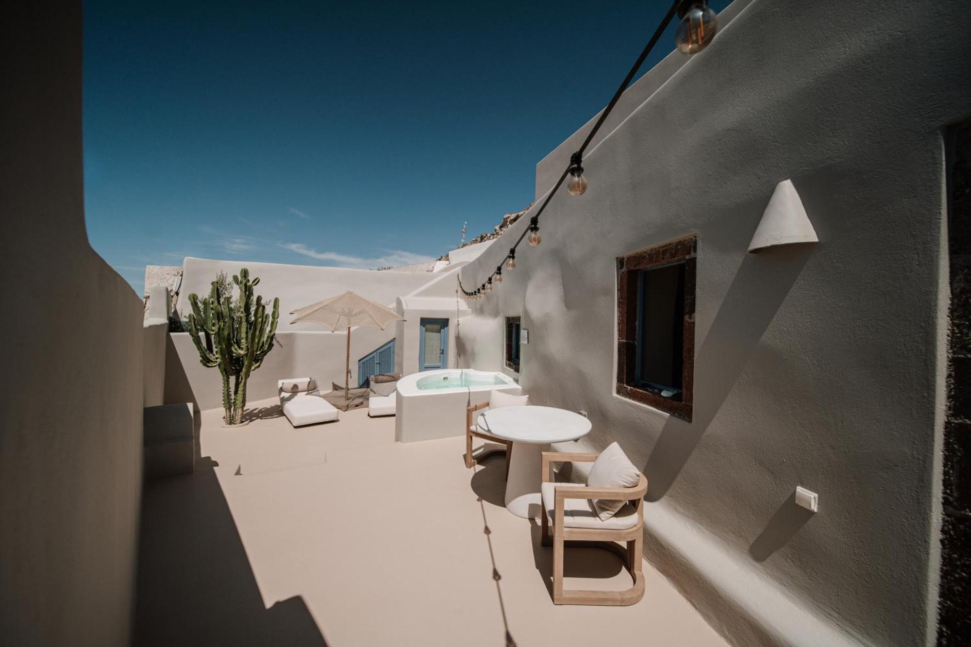 Pearl Suite Outdoor Private Heated Tub
