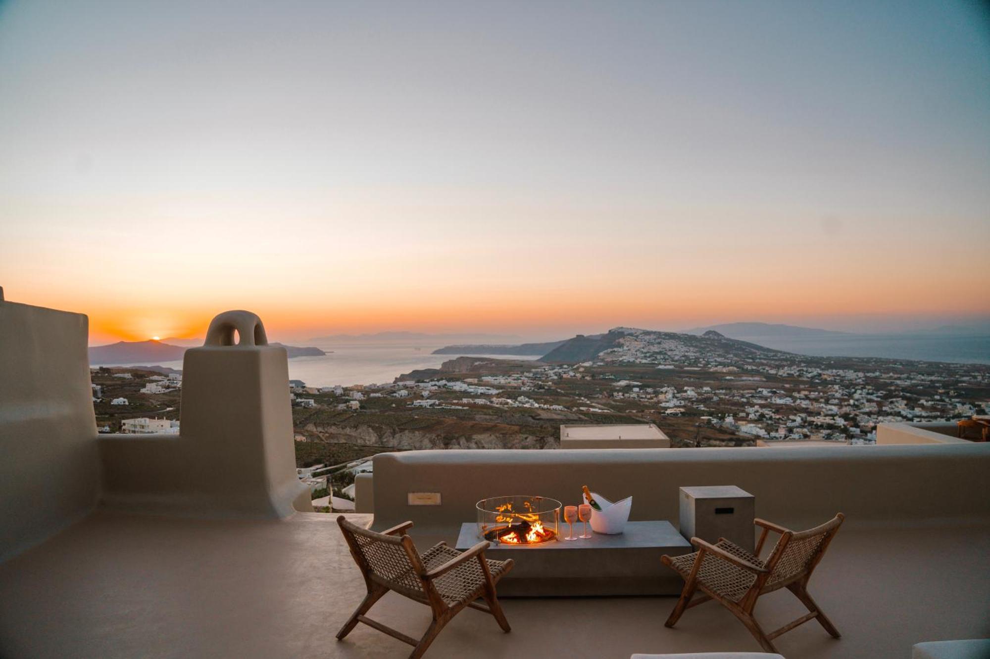 Canava Suite Caldera View & Outdoor Heated Tub