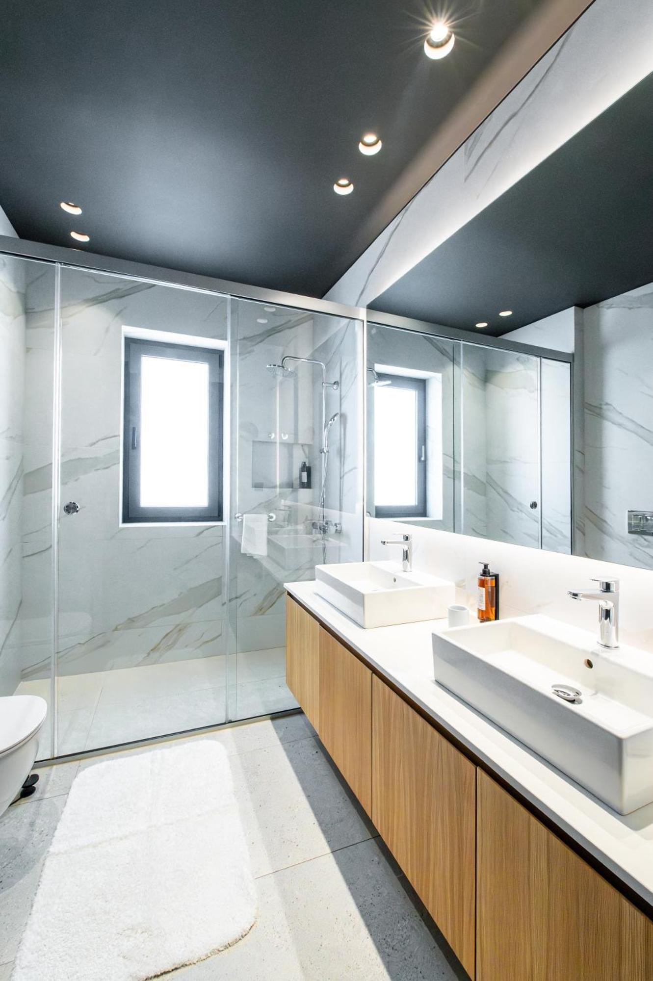 Superior Suite Outdoor Jetted Tub