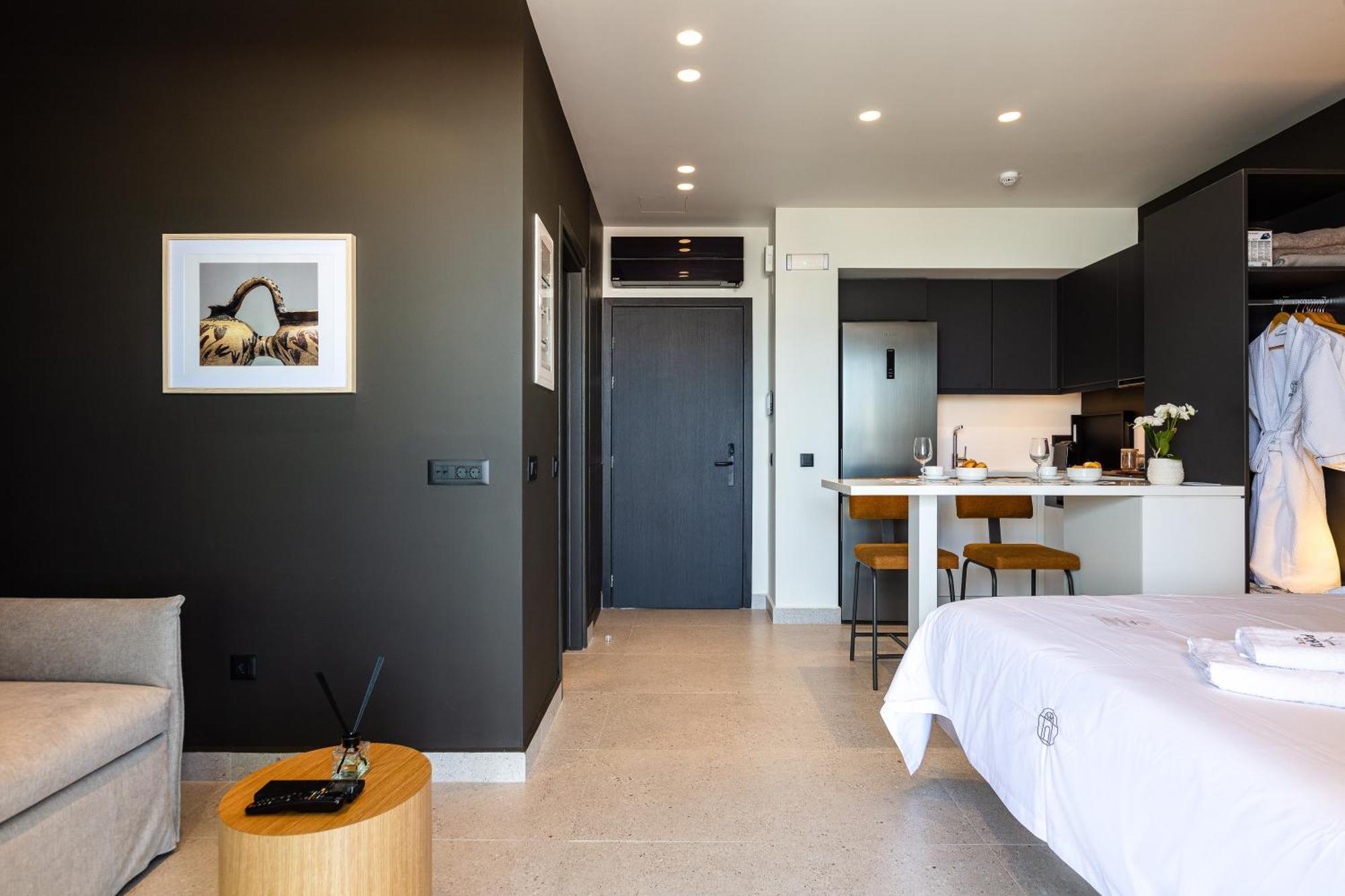 Junior Suite Outdoor Jetted Tub