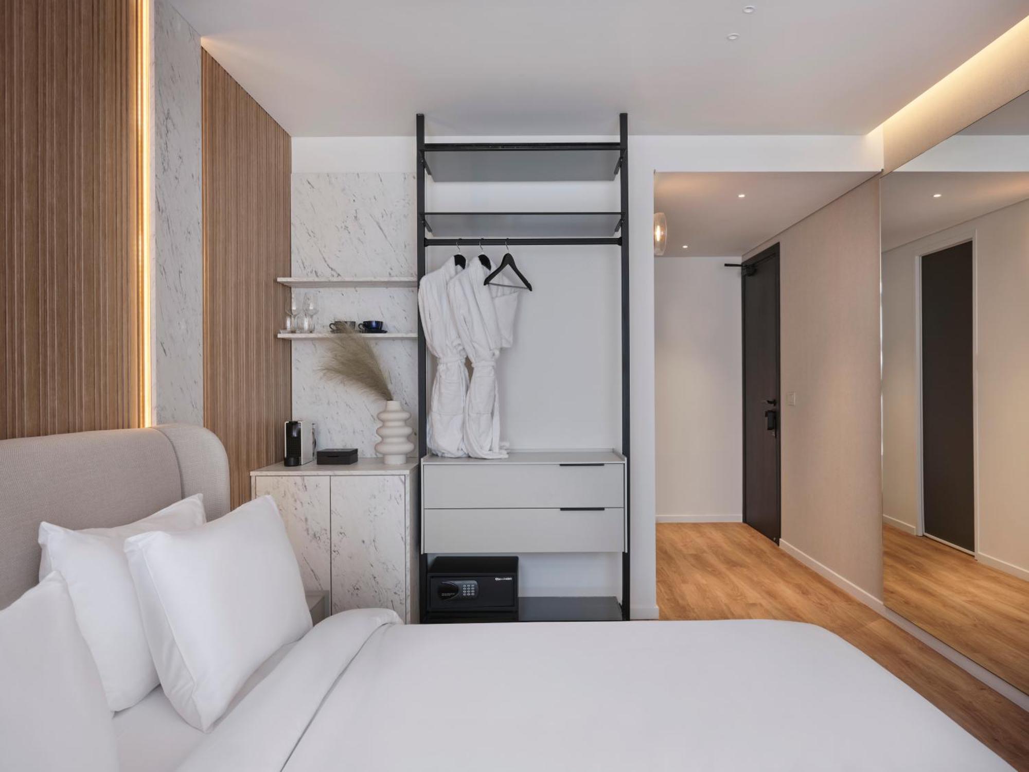 Standard King Room,1610352893:JPEG