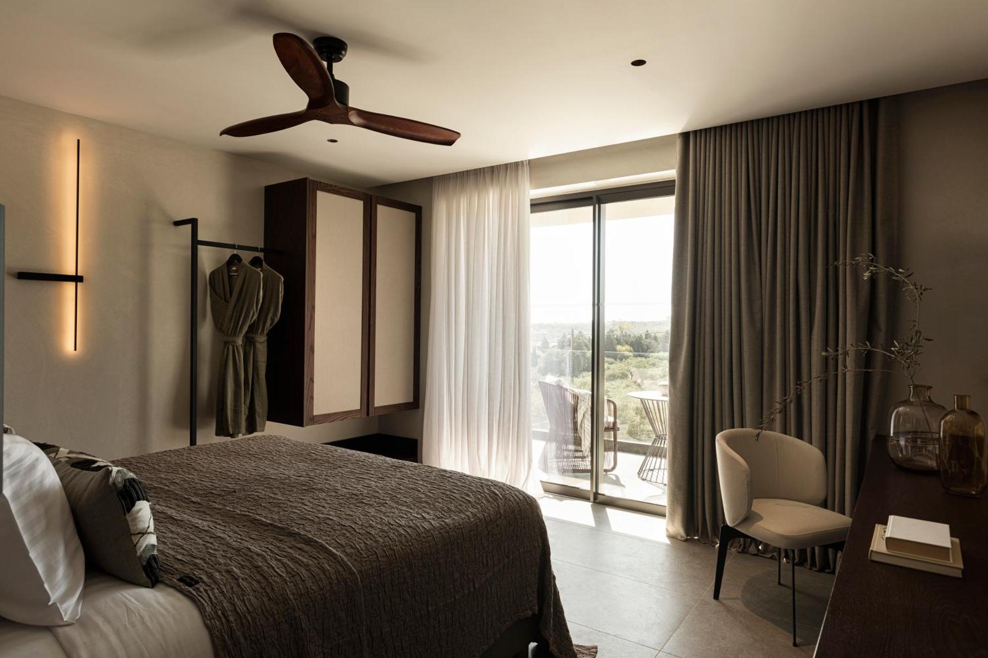 Deluxe Suite Mountain View