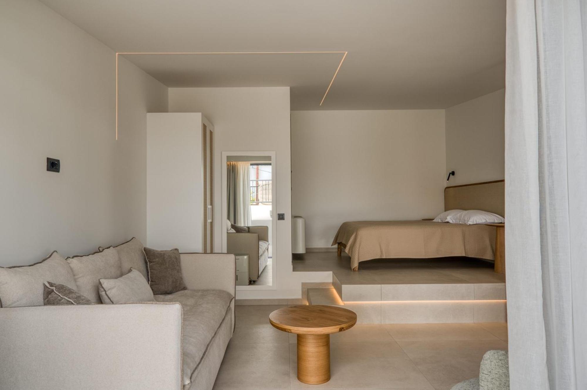 Junior Suite,1622522599:JPEG