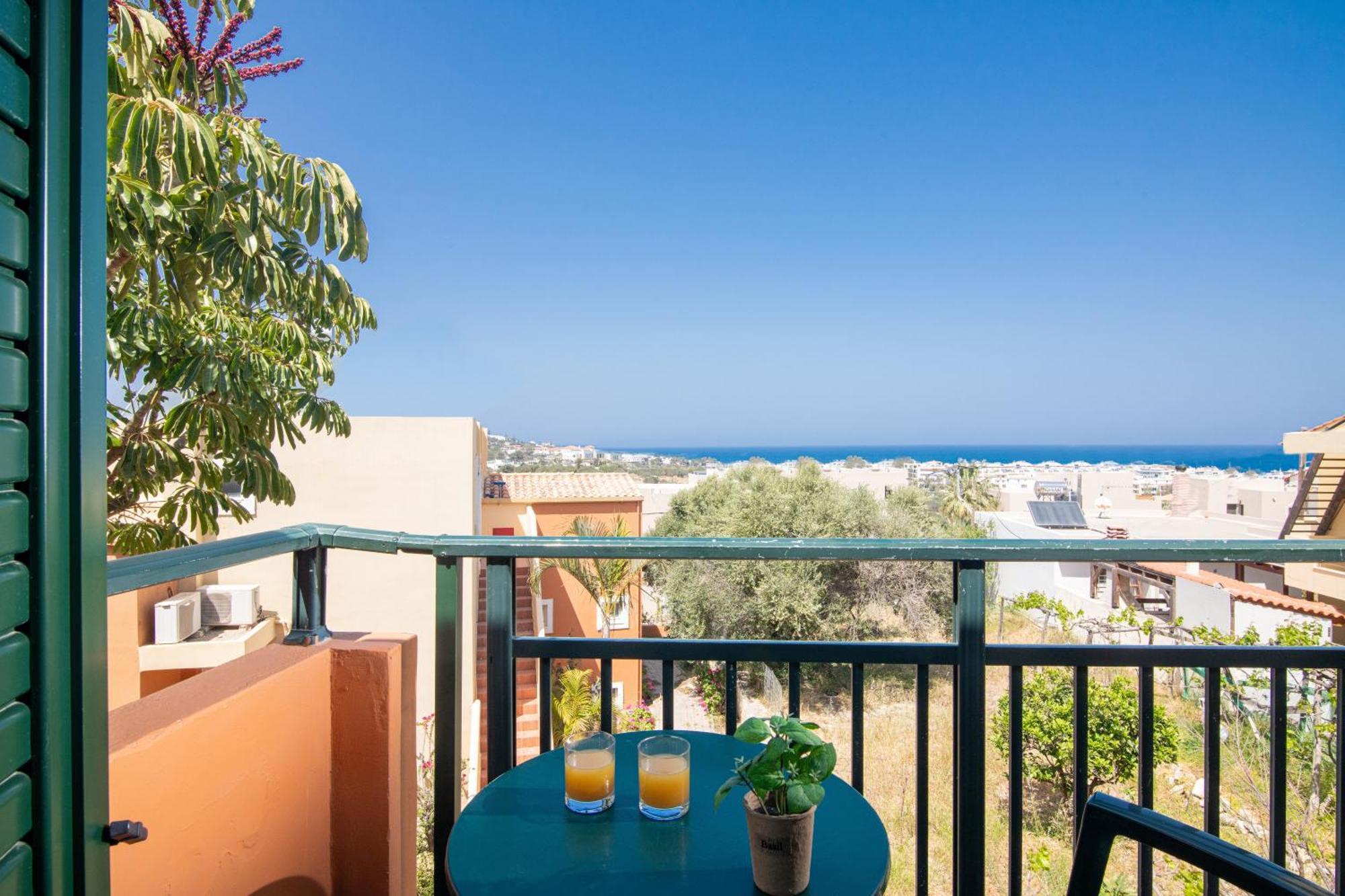 Family Apartment Sea View