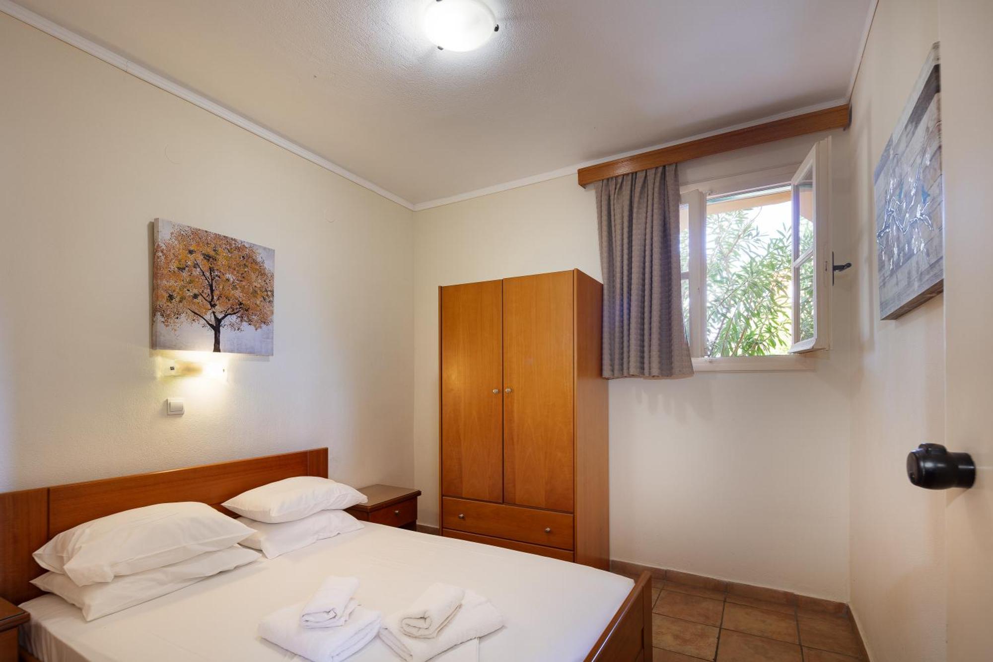 One-Bedroom Apartment Garden View