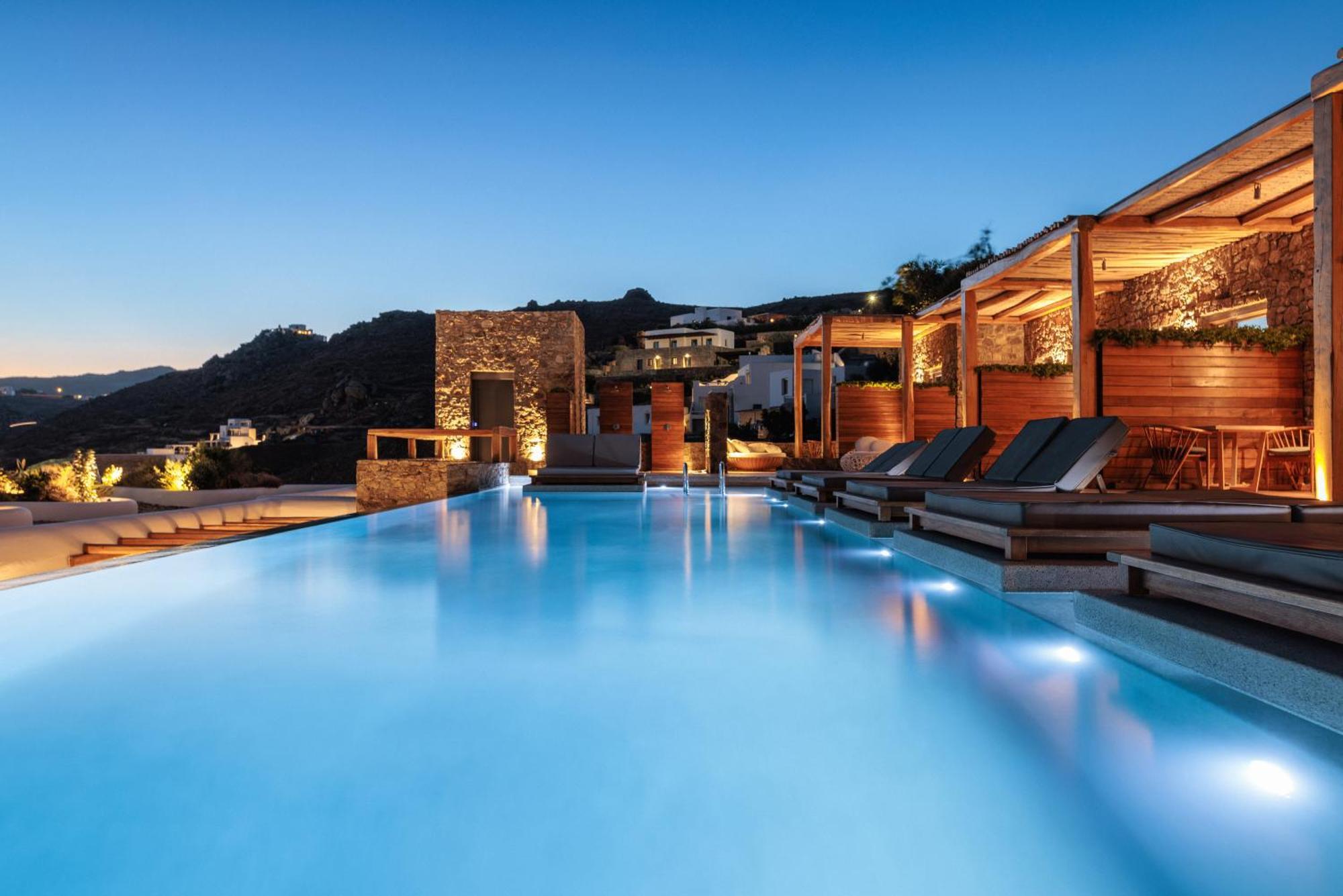 Junior Suite Shared Pool & Sea View,1624840823:JPEG