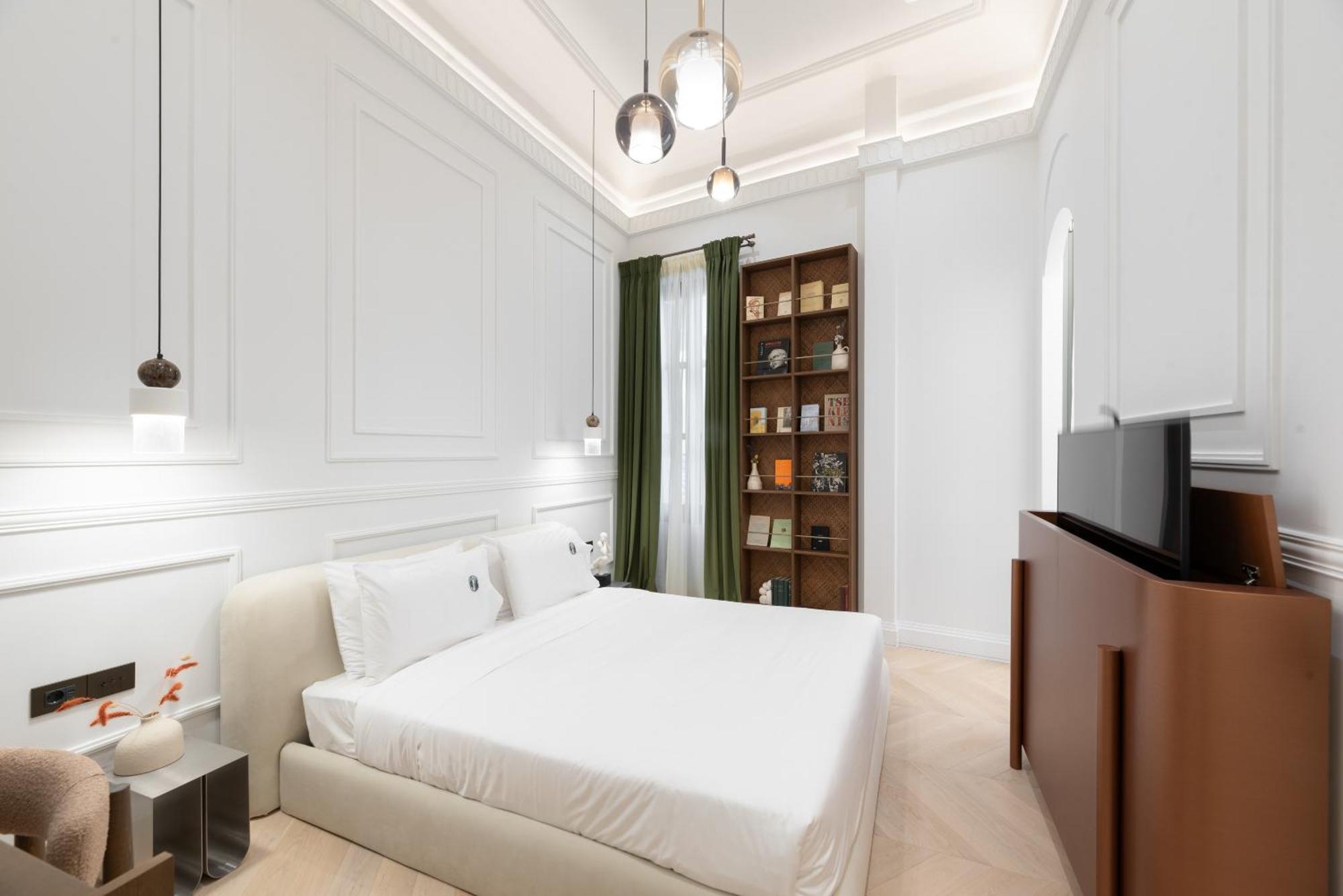 Gem Suite with City View