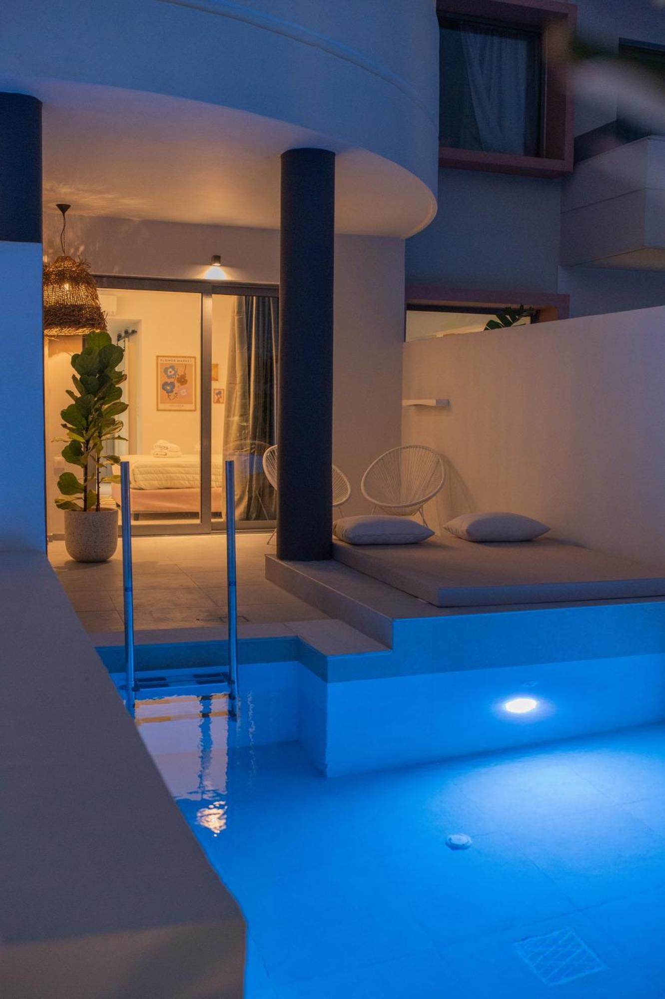 Superior Suite Private Pool