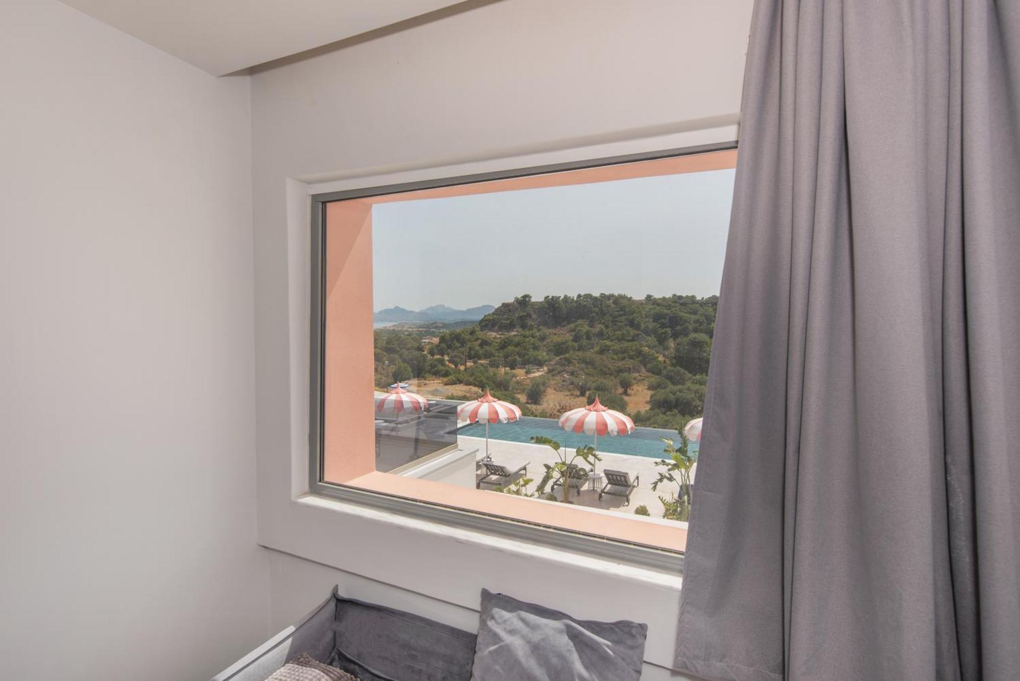 Junior Suite Pool View