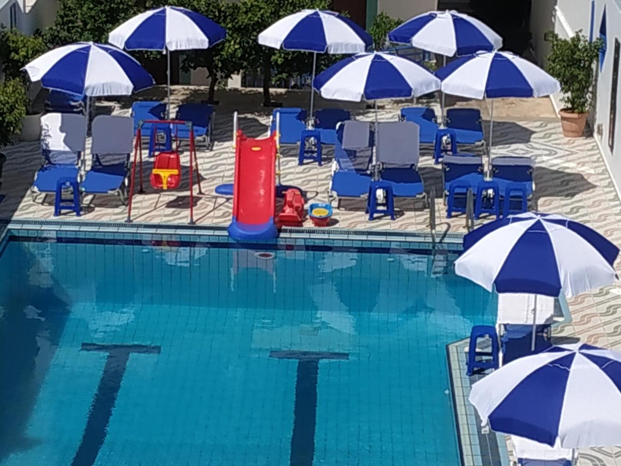 Standard Triple Room Sea View