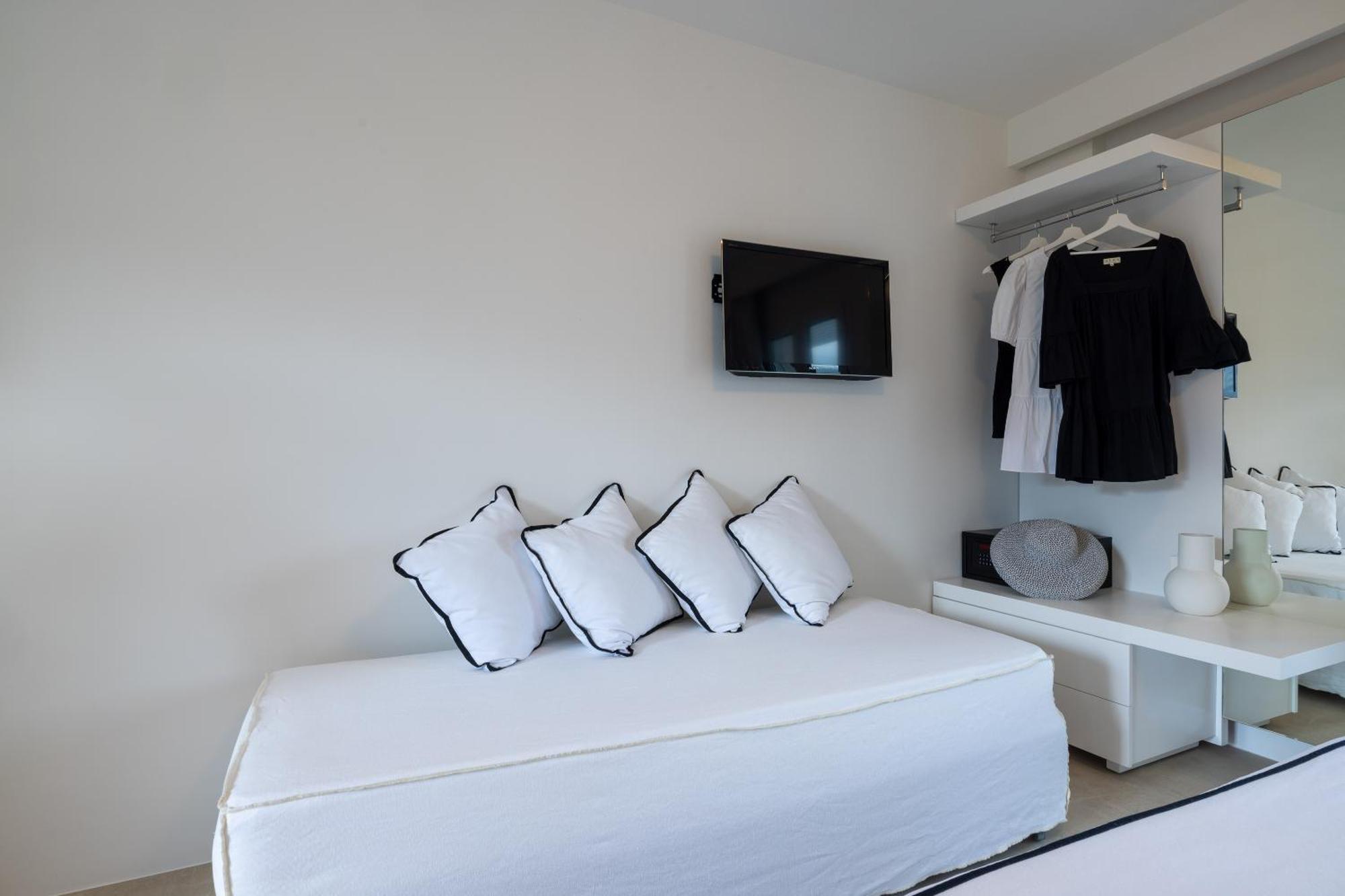 Executive Triple Room