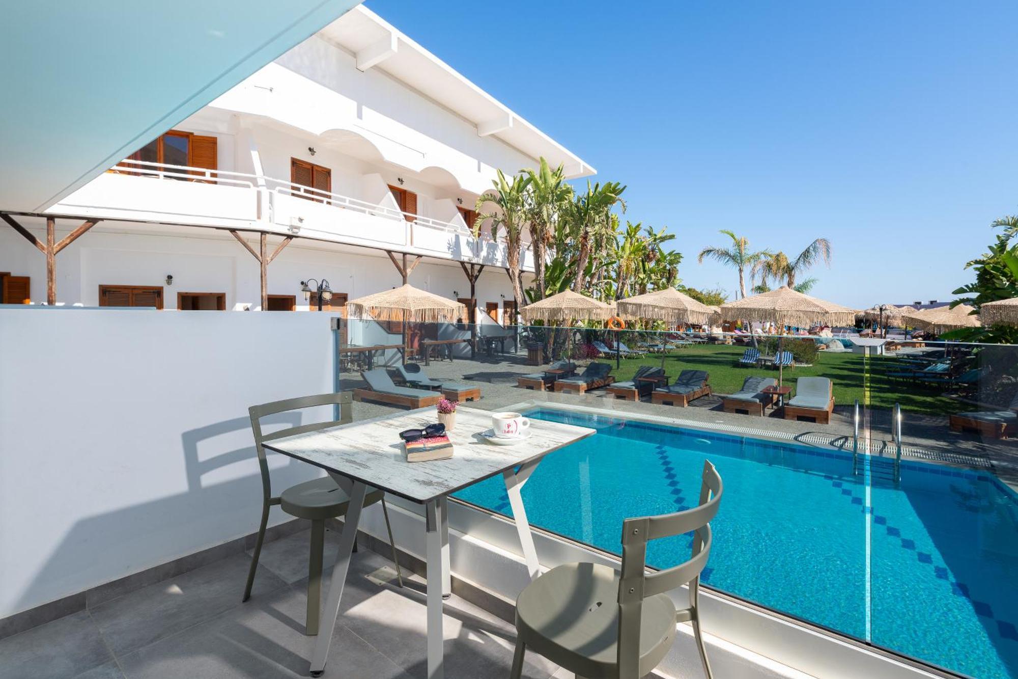 Ground Double Lux Pool View
