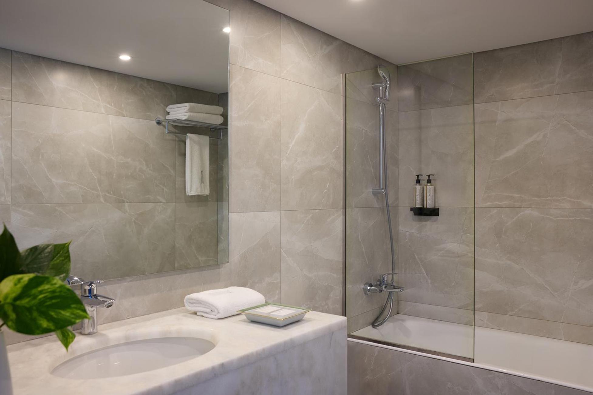Classic Kamer met 3 bedden en uitzicht op de stad