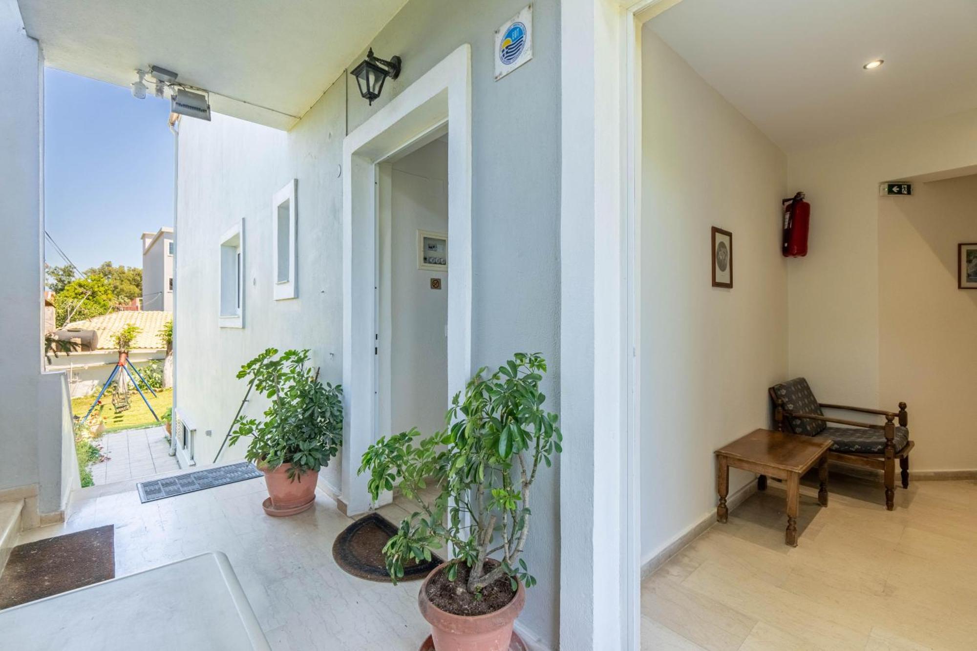 One bedroom apartment (2 Adults + 2 Children)