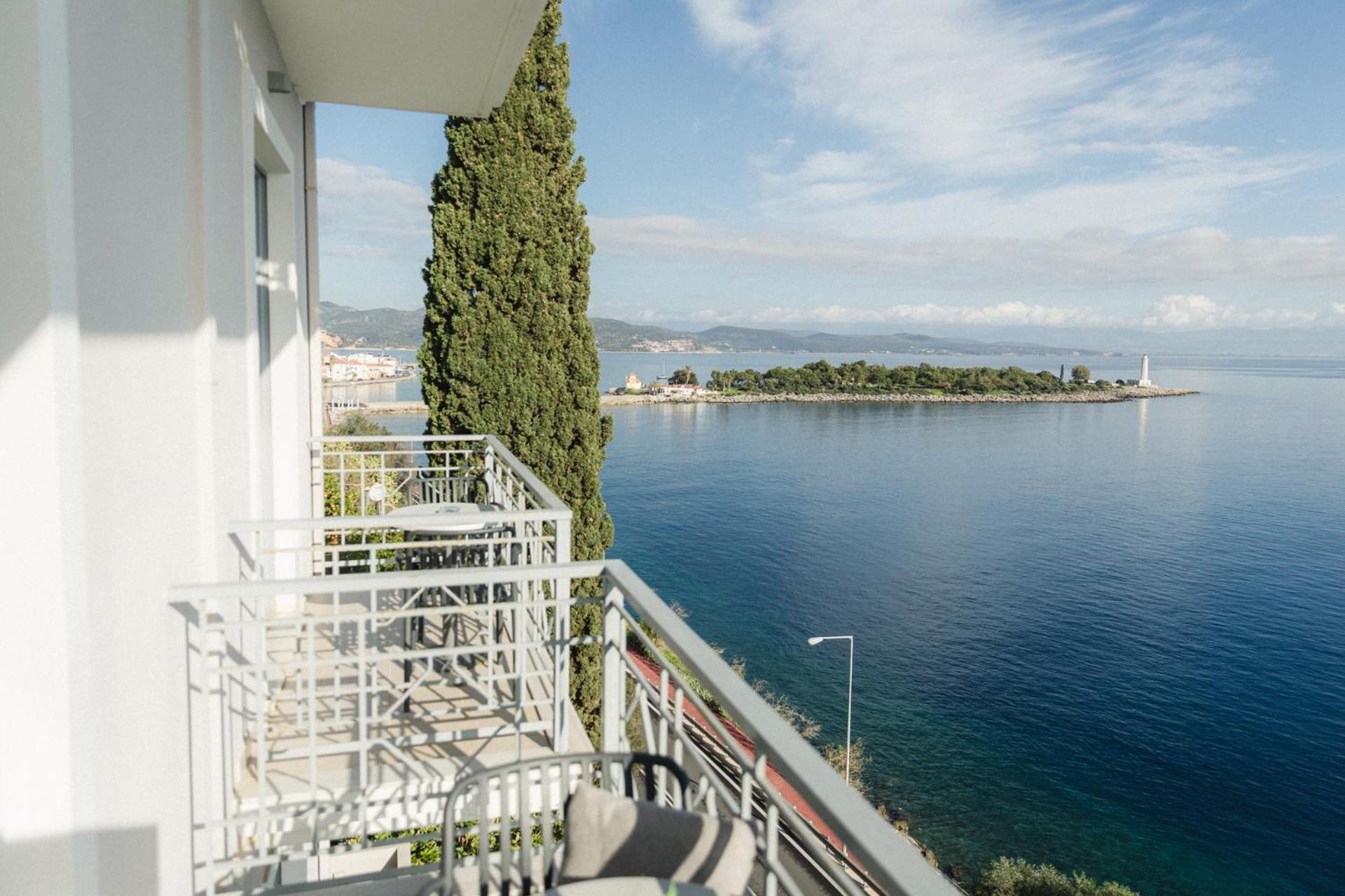 Deluxe Δίκλινο Δωμάτιο με Μπαλκόνι και θέα στη Θάλασσα