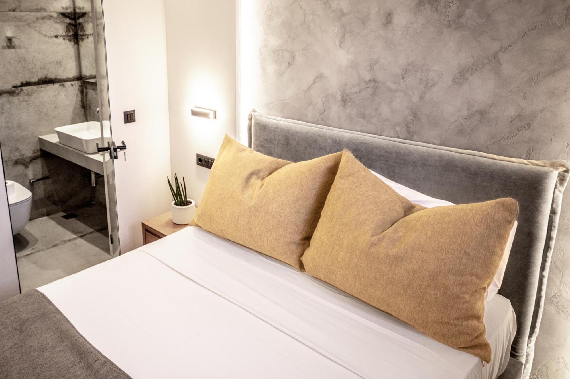 Double or Twin Room Balcony