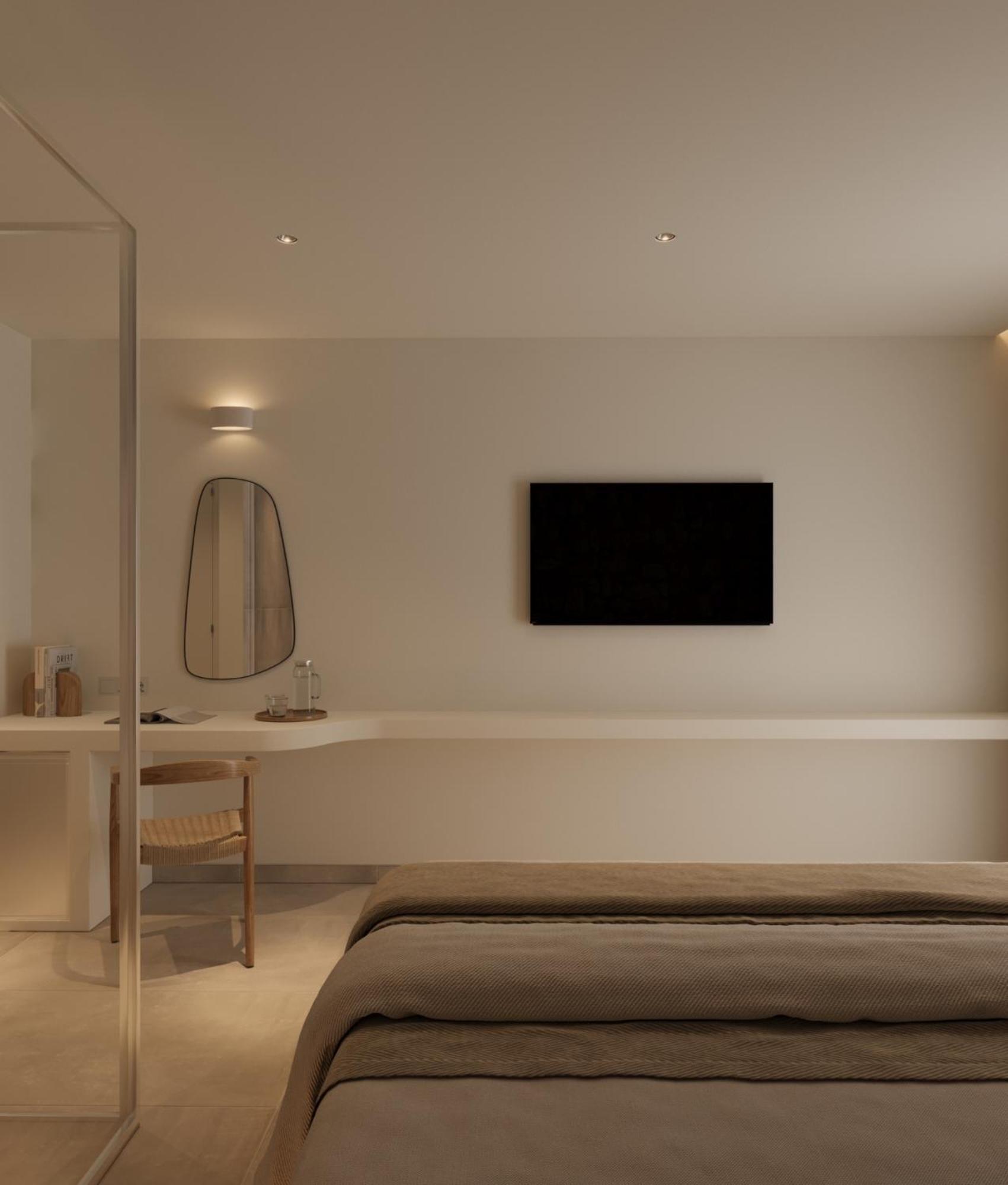 Deluxe Double Room with Balcony,1651742017:JPEG