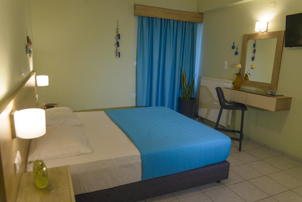 Superior-Dreibettzimmer mit Bergblick