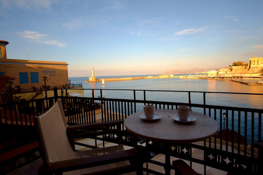 Deluxe Suite with Balcony and Sea View