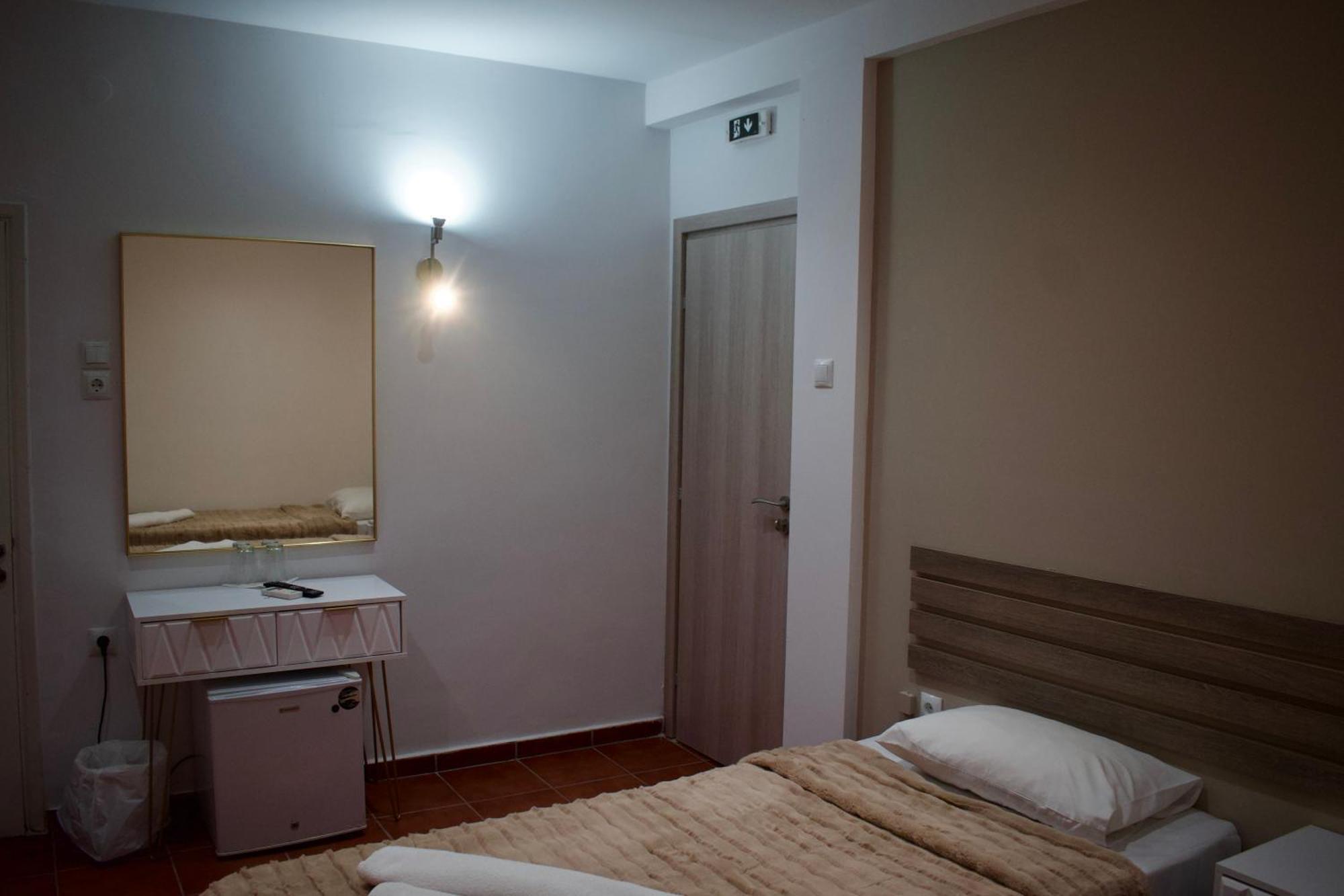 Economy Double or Twin Room,1659456590:JPEG