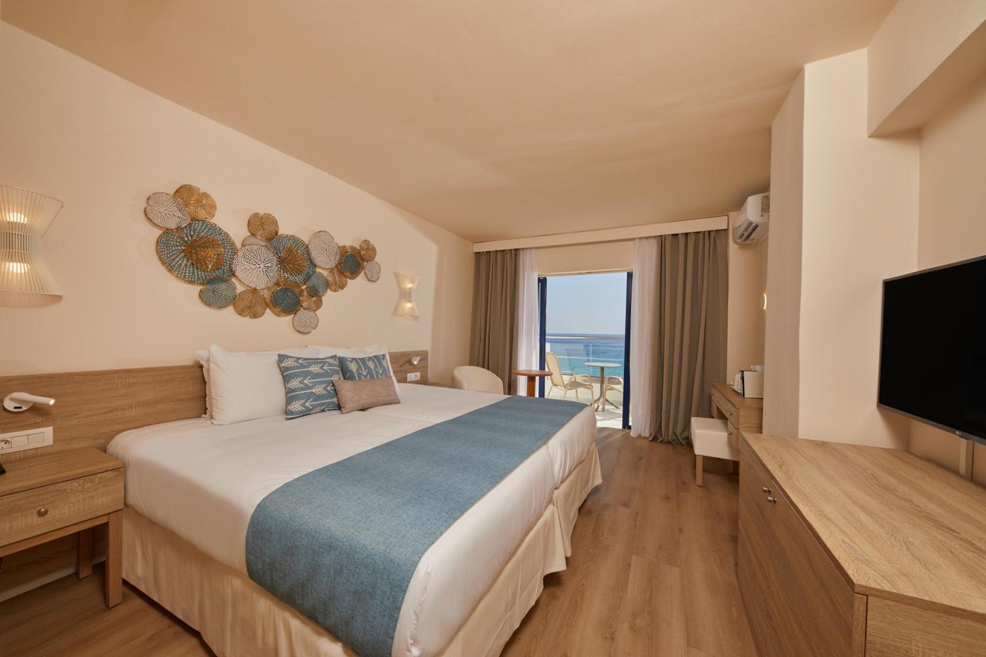 My Favorite Club Junior Suite Front Sea View x 2 adults