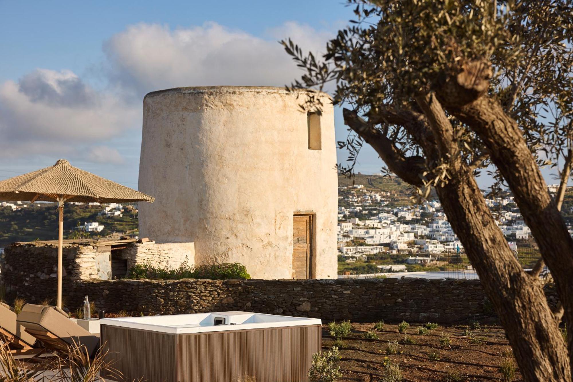 Superior Suite with Village View & Hot-tub (70m from main building)