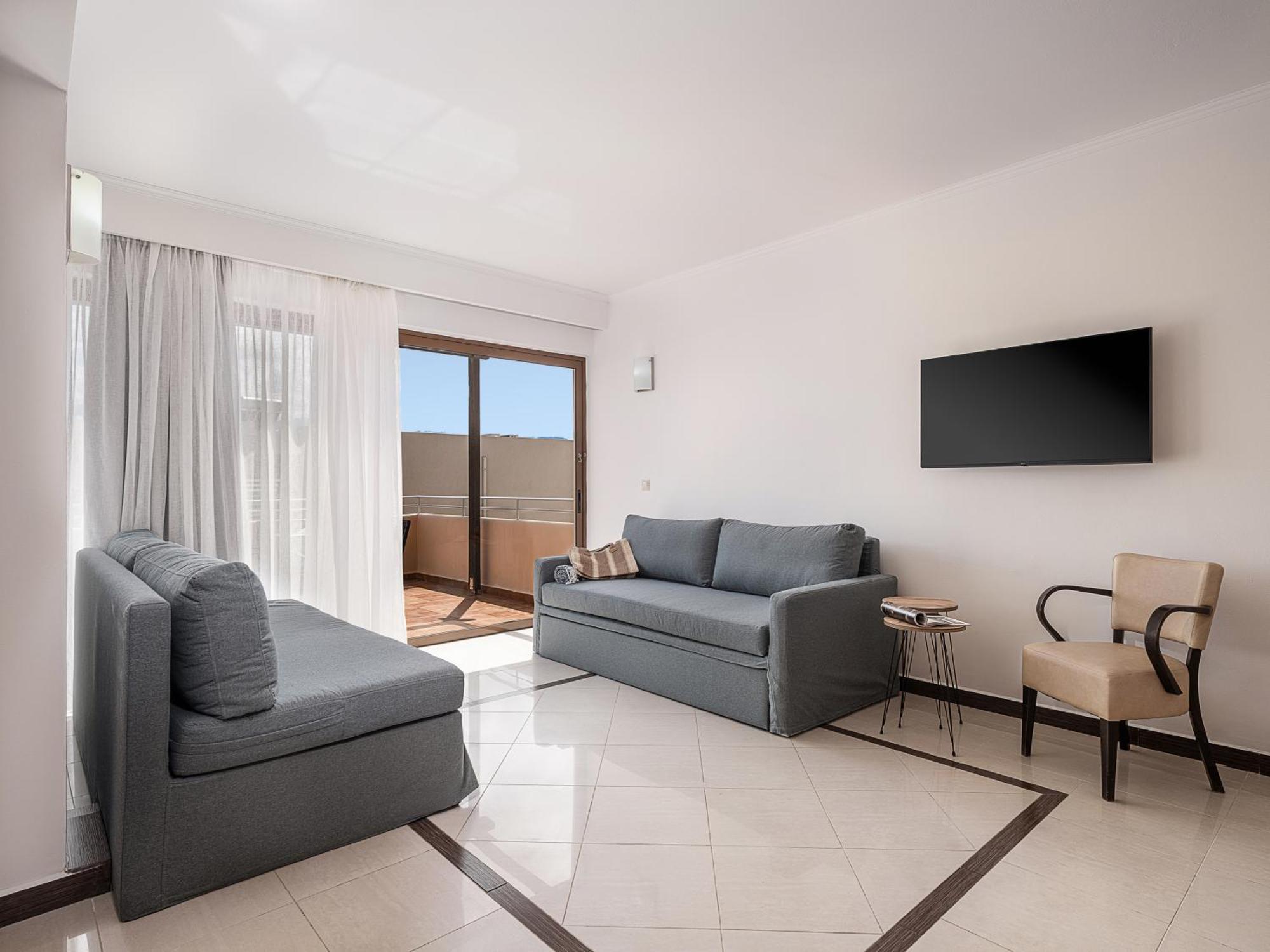 Family Suite Balcony,1663739088:JPEG