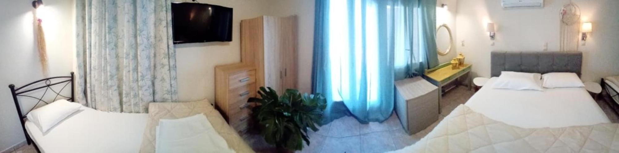 Chambre Quadruple avec Balcon et Vue sur la Mer