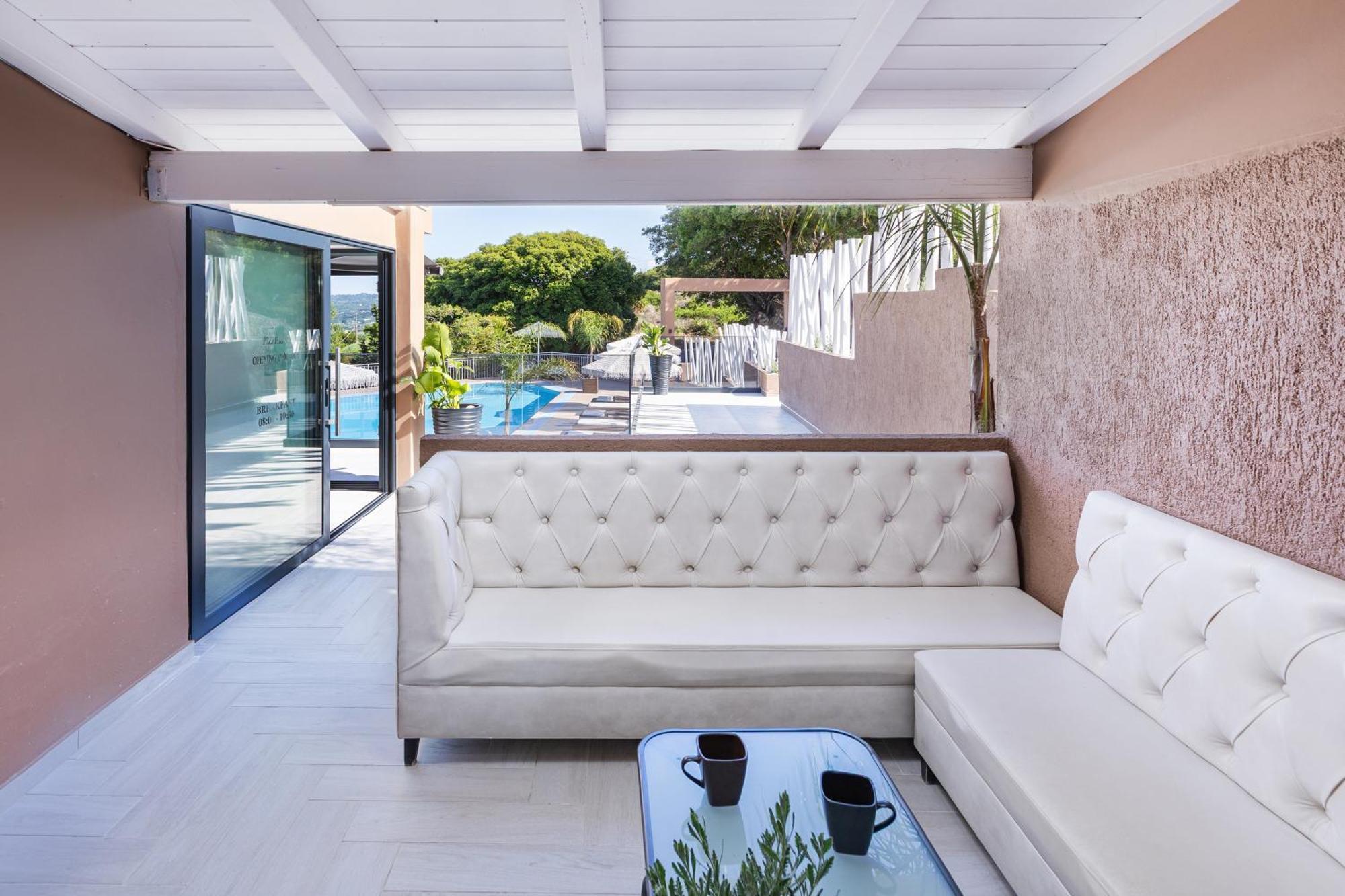Family Room Terrace,1666655385:JPEG